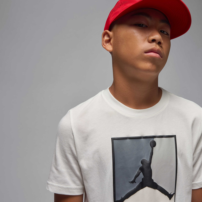 Jordan Flight Essentials image number 2 Jordan Flight Essentials image number 2