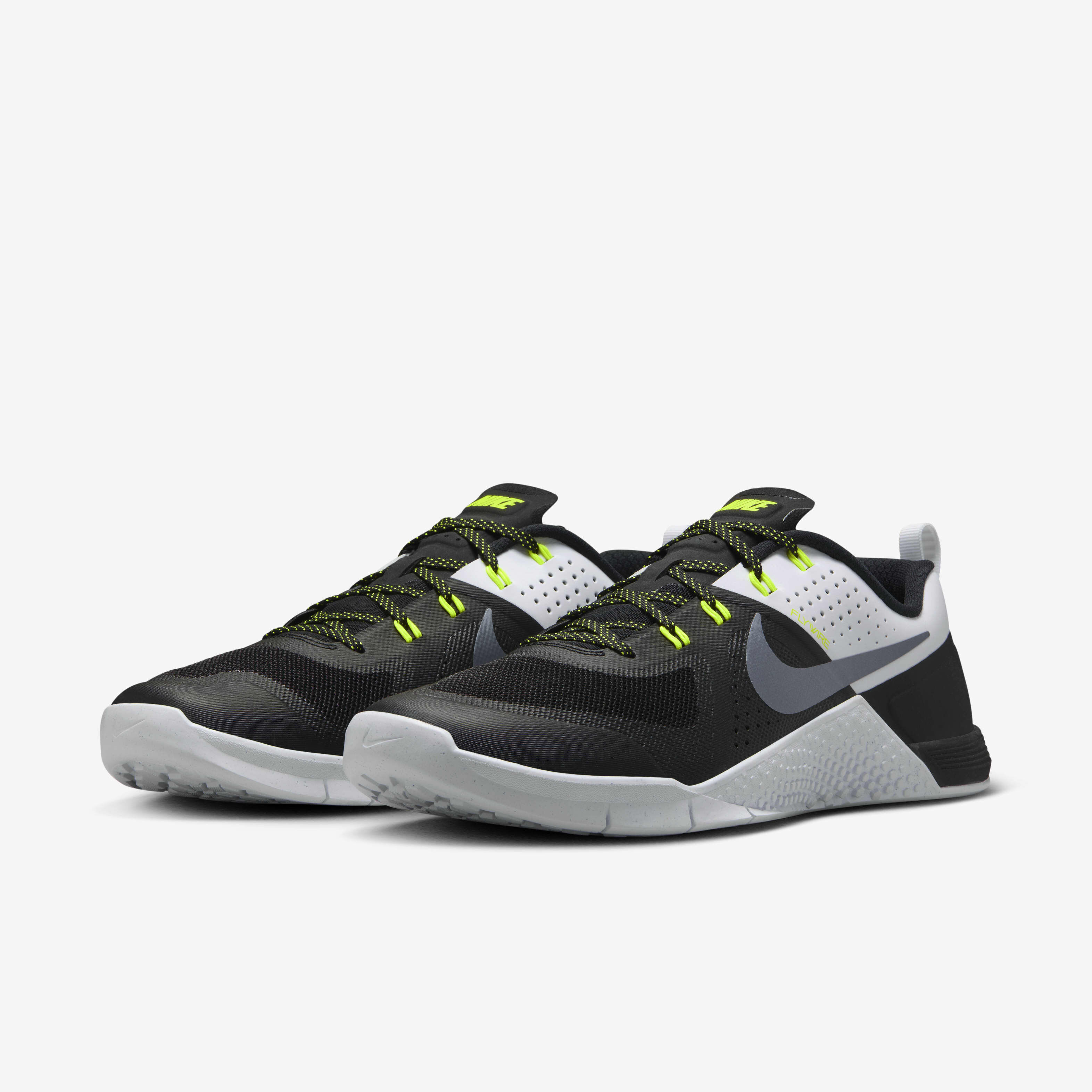 Buy Nike Metcon 1 OG Men s Workout Shoes Black White Metallic Cool Grey Nike UAE Official
