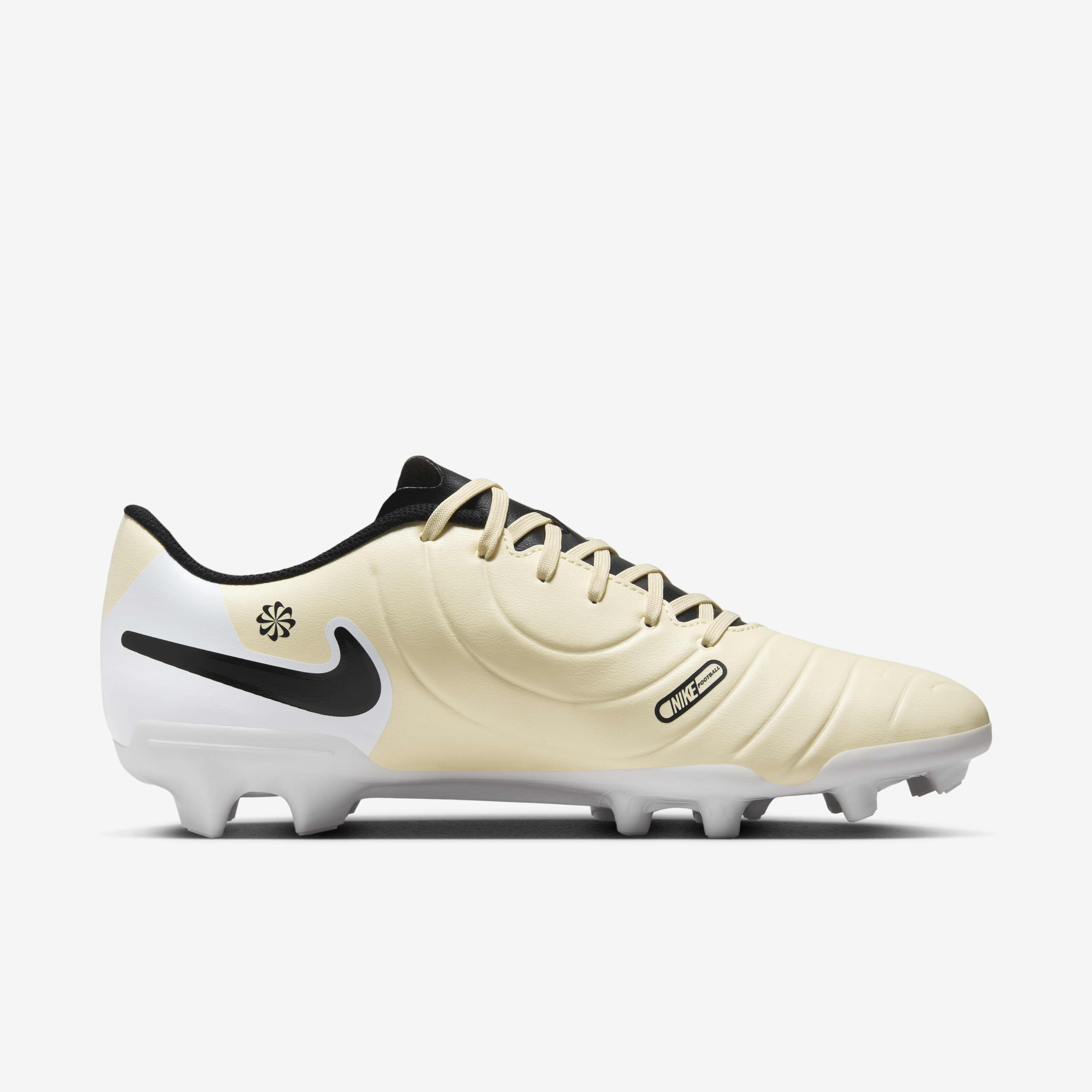 Nike Tiempo Legend 10 Club image number 2
