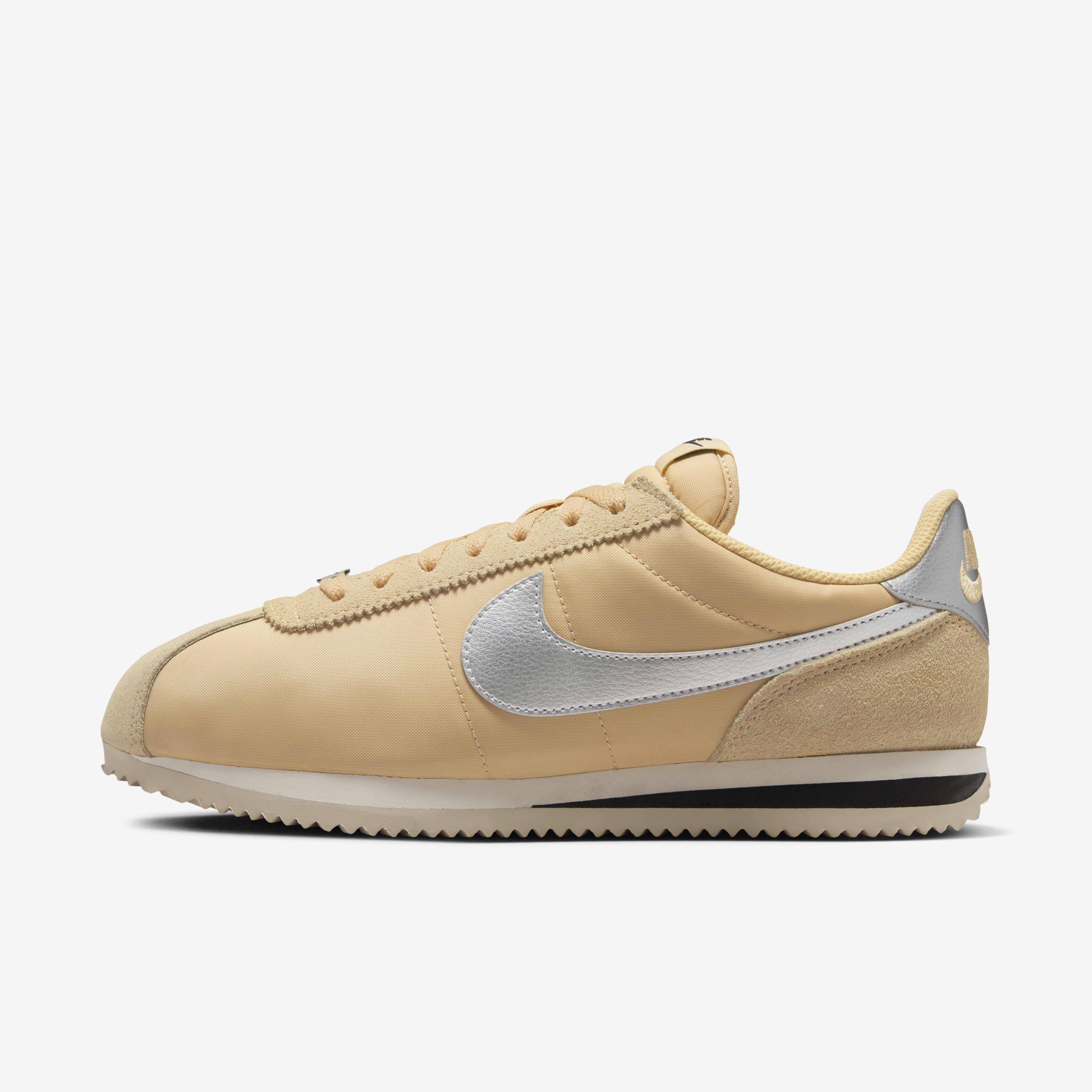 Yellow and white nike cortez hotsell