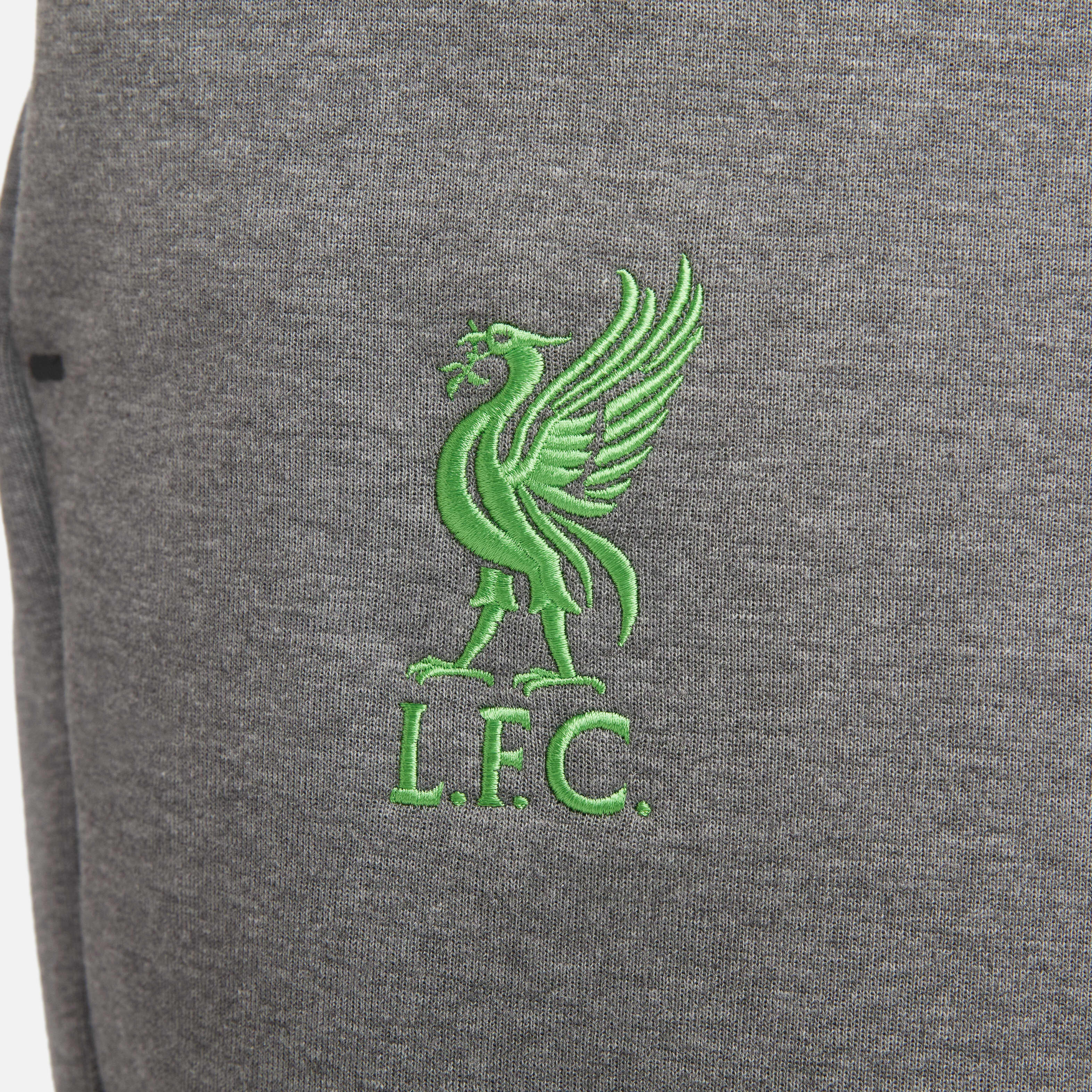 Liverpool F.C. Tech Fleece image number 4
