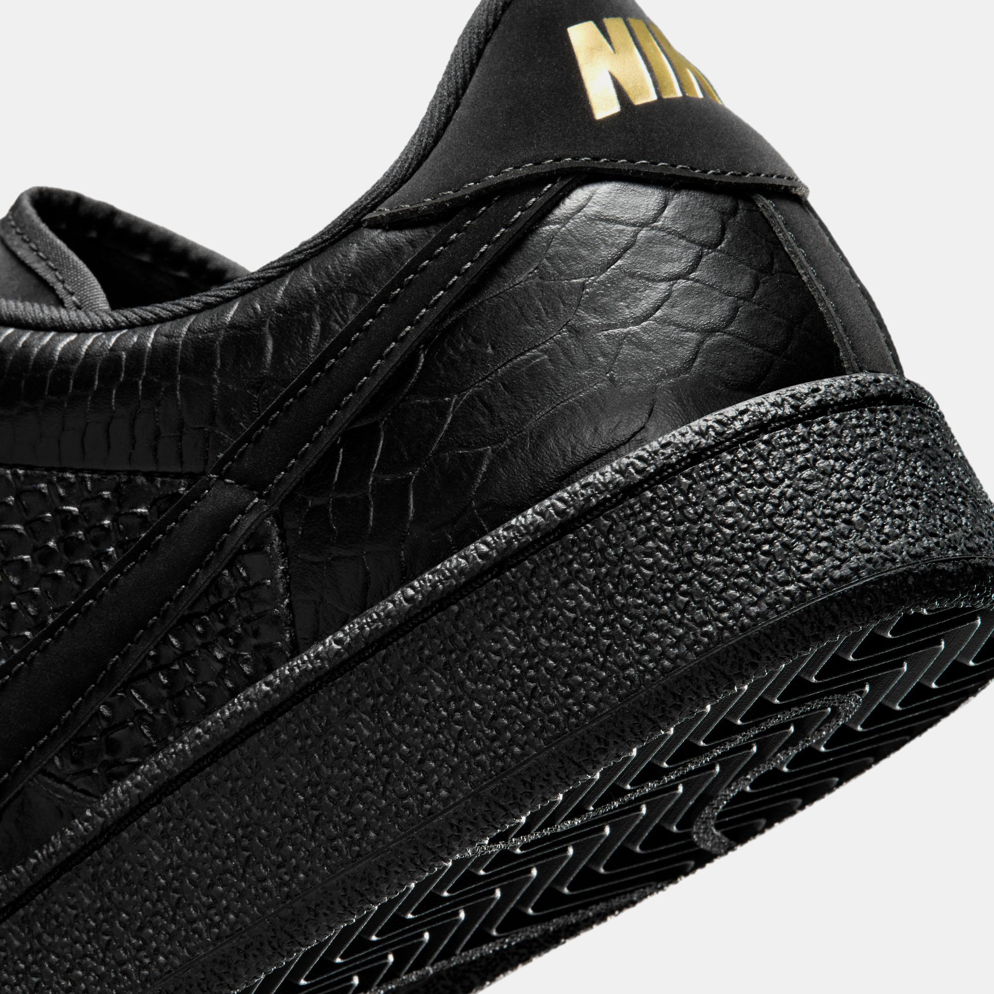 Nike Tennis Classic image number 9
