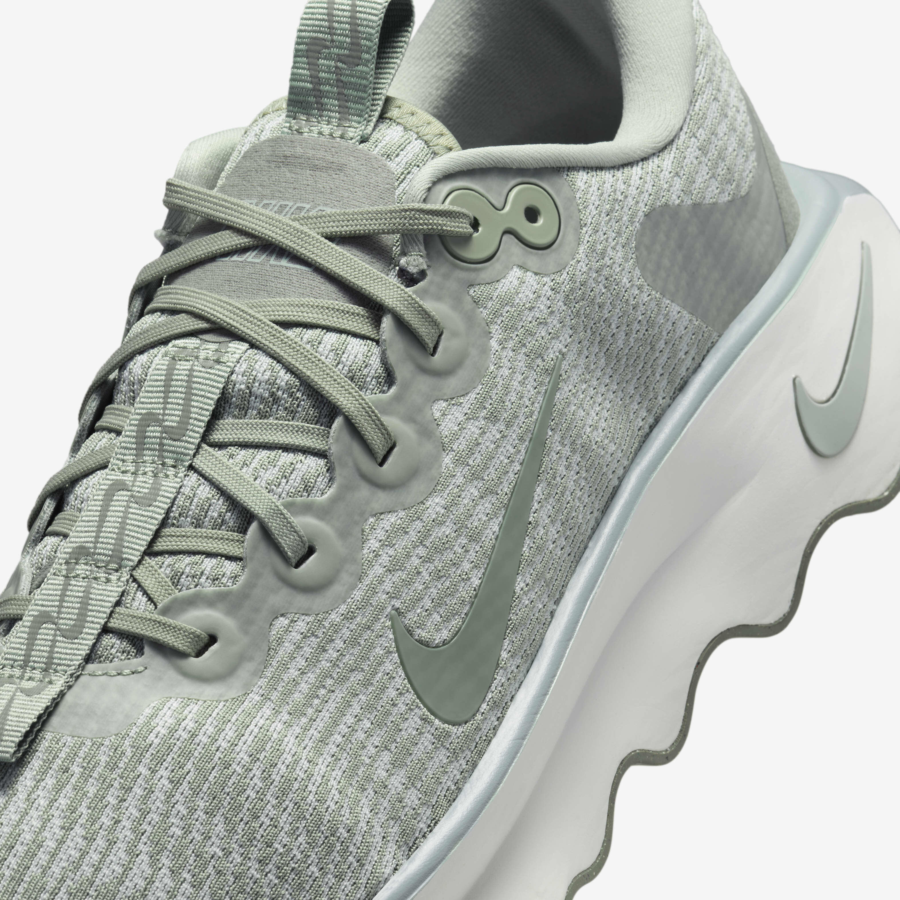 نايكي موتيفا image number 6