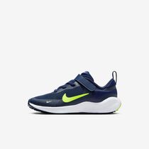 Nike Revolution 7