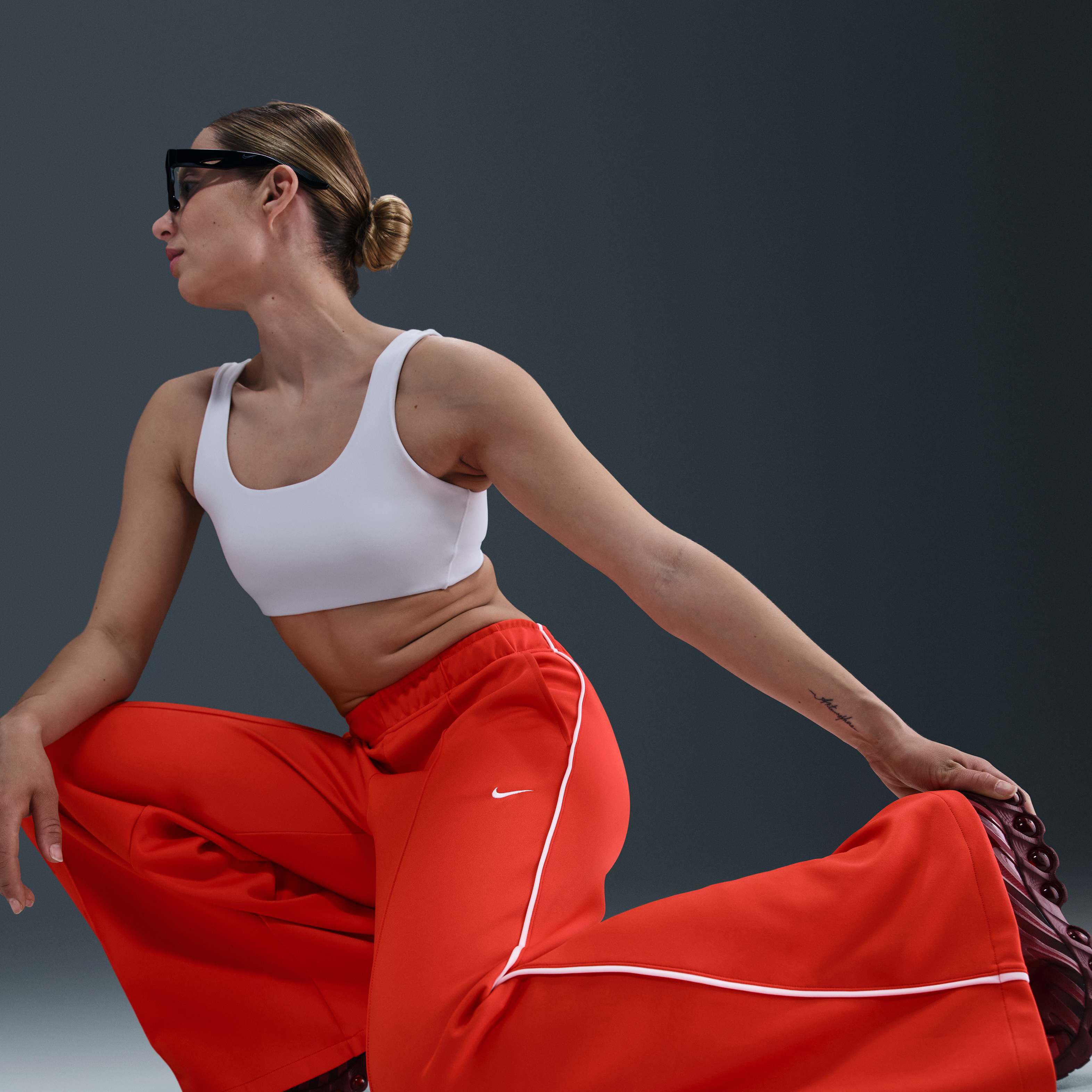 نايكي سبورتسوير image number 4