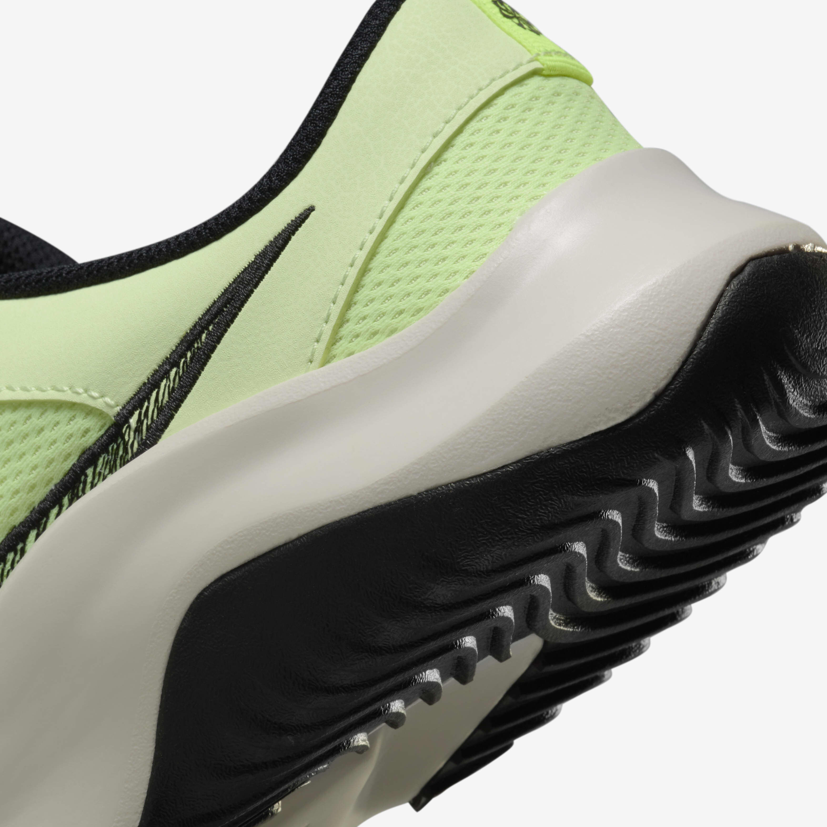 Nike Legend Essential 3 Next Nature image number 7