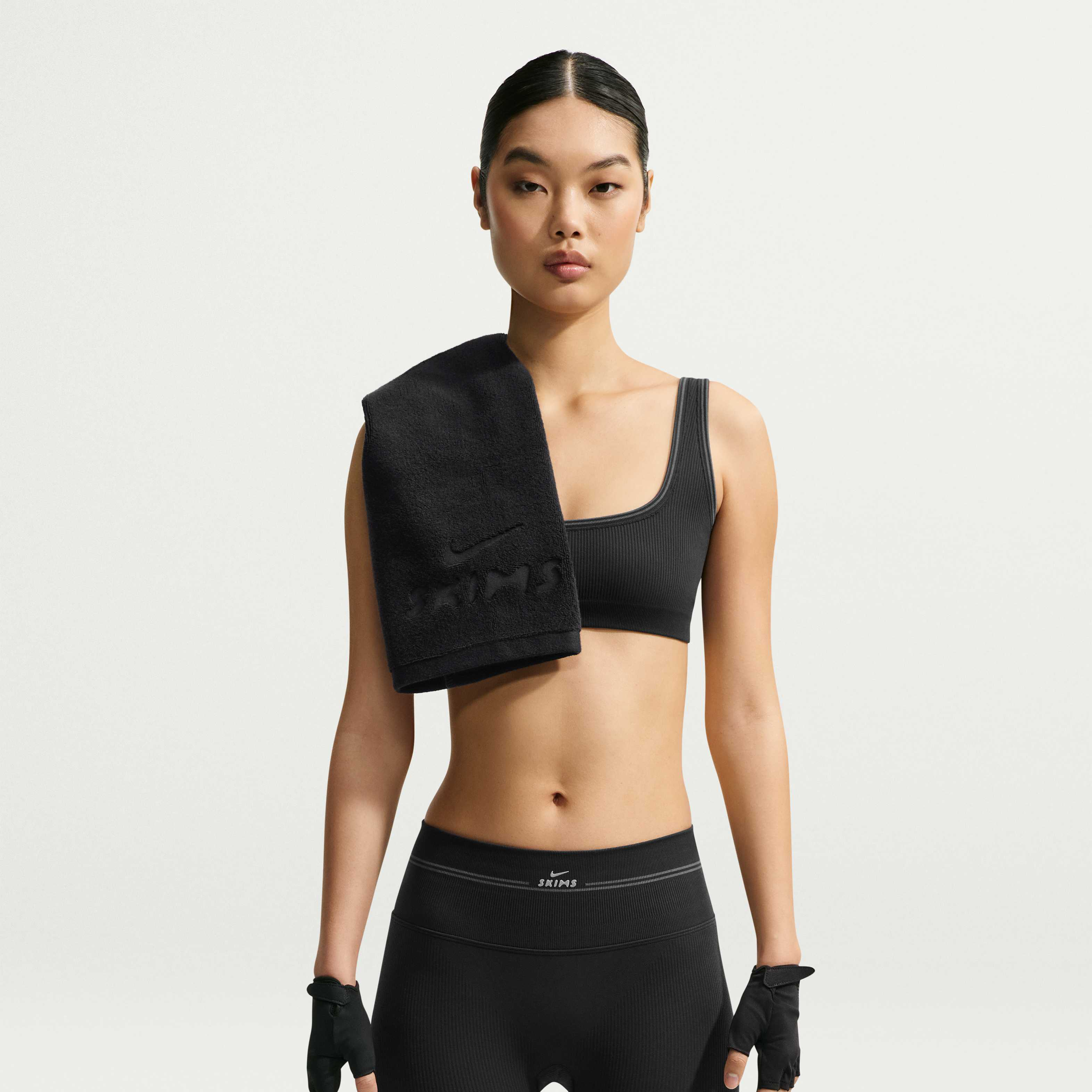 NikeSKIMS image number 10