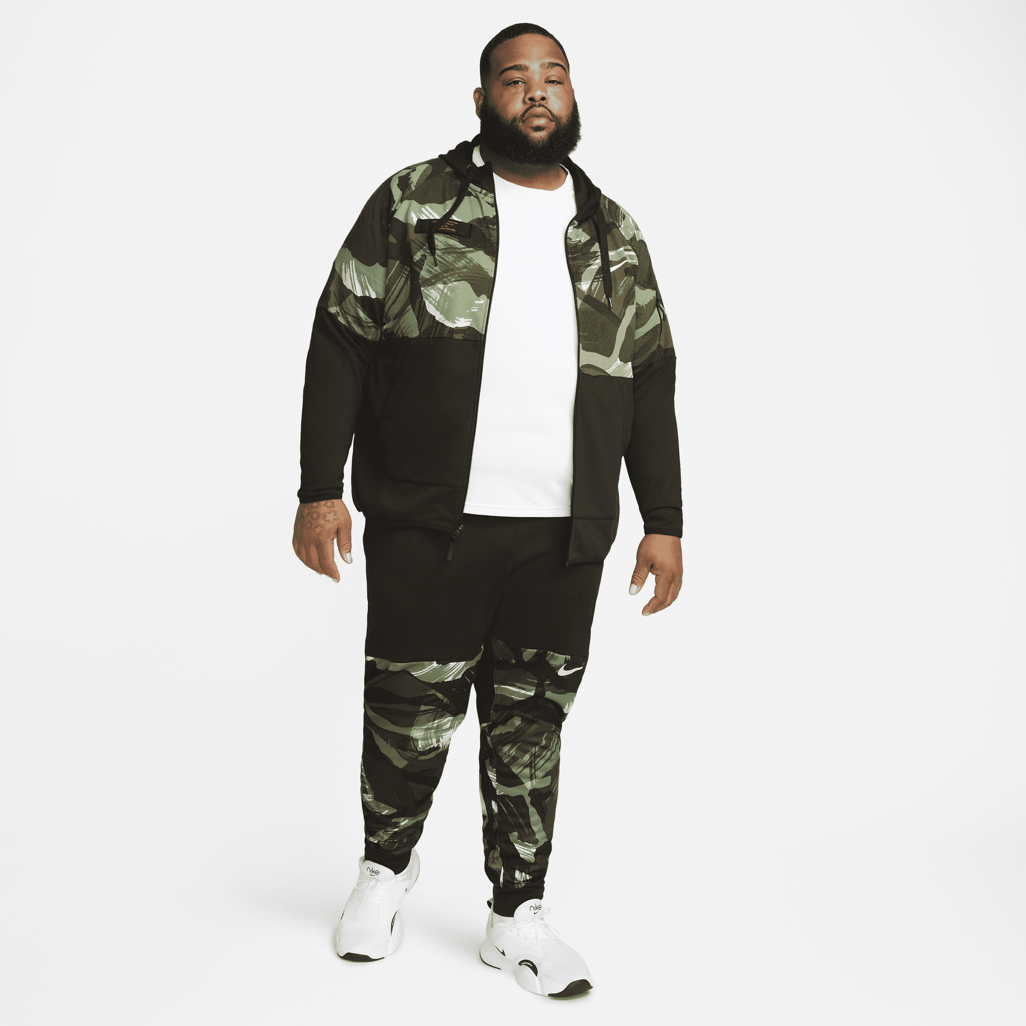 Camouflage tracksuit mens nike discount