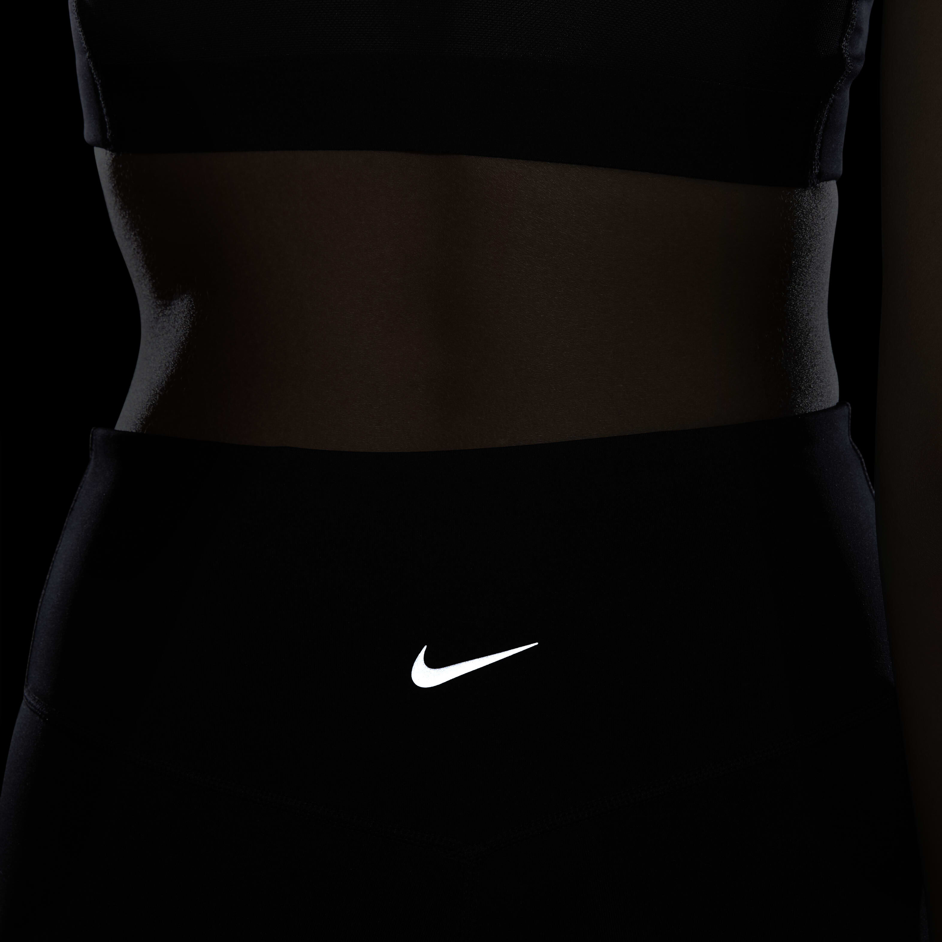 Nike Swoosh Run image number 7