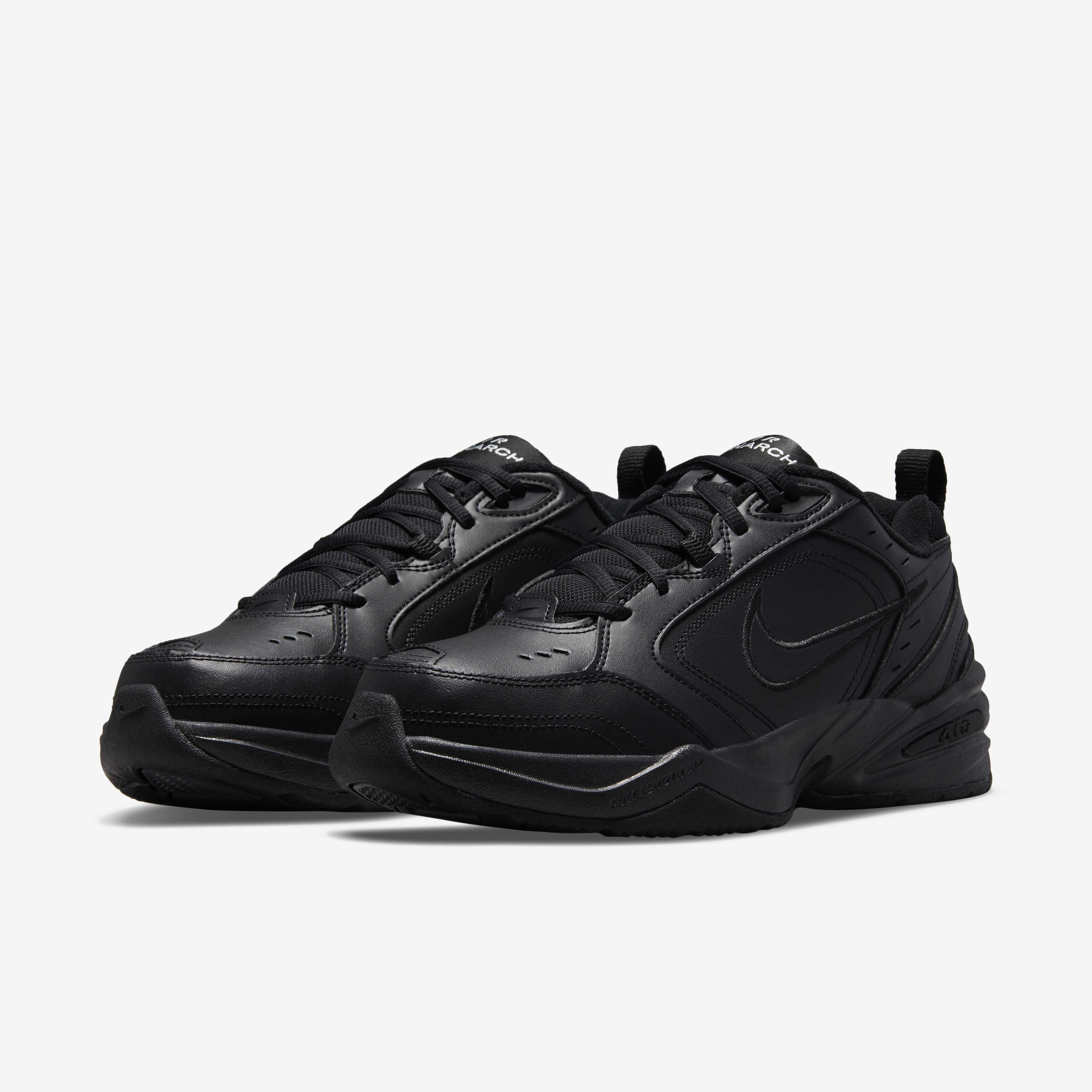 Nike Air Monarch IV image number 4