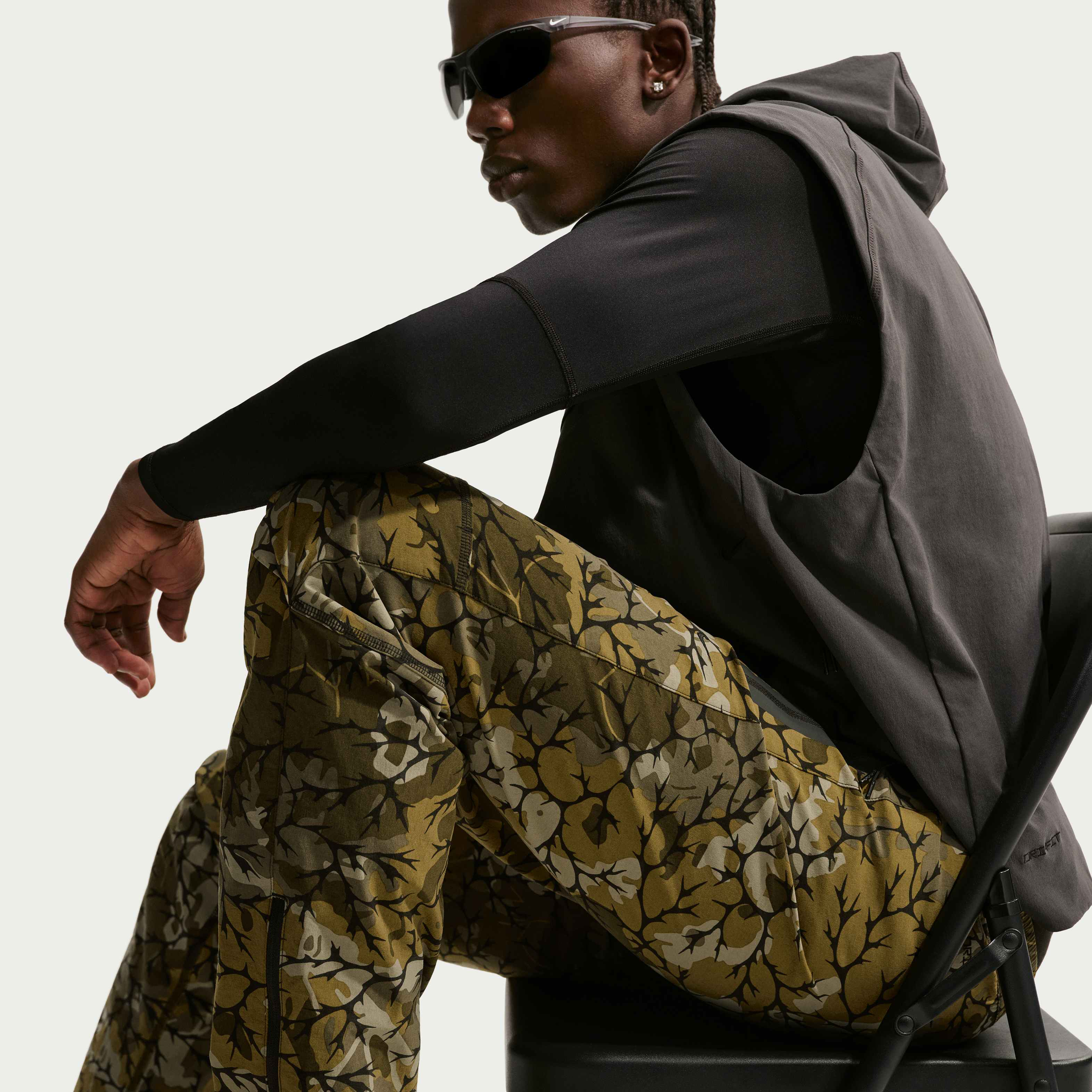 نايكي تك image number 3