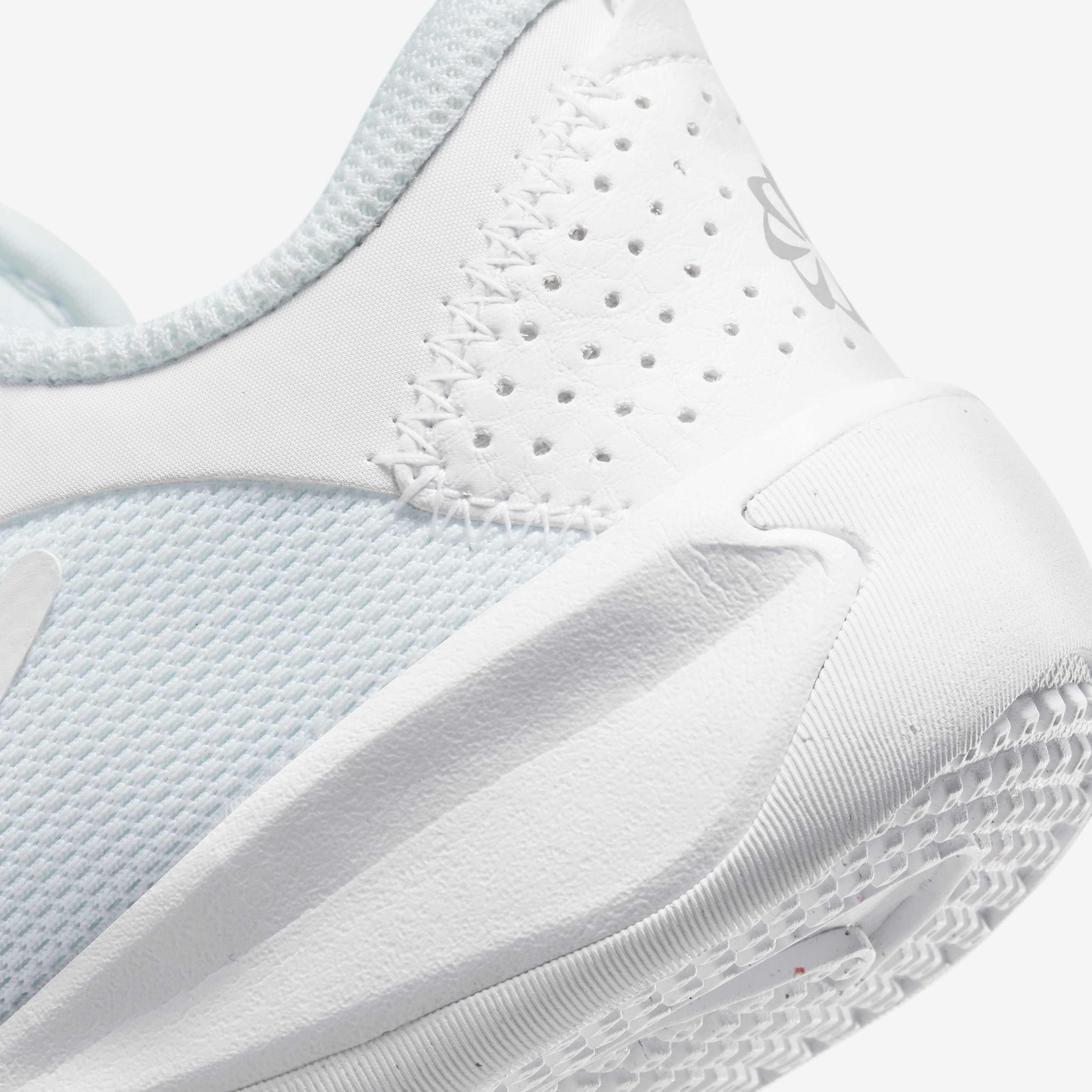 Nike Omni Multi-Court image number 7