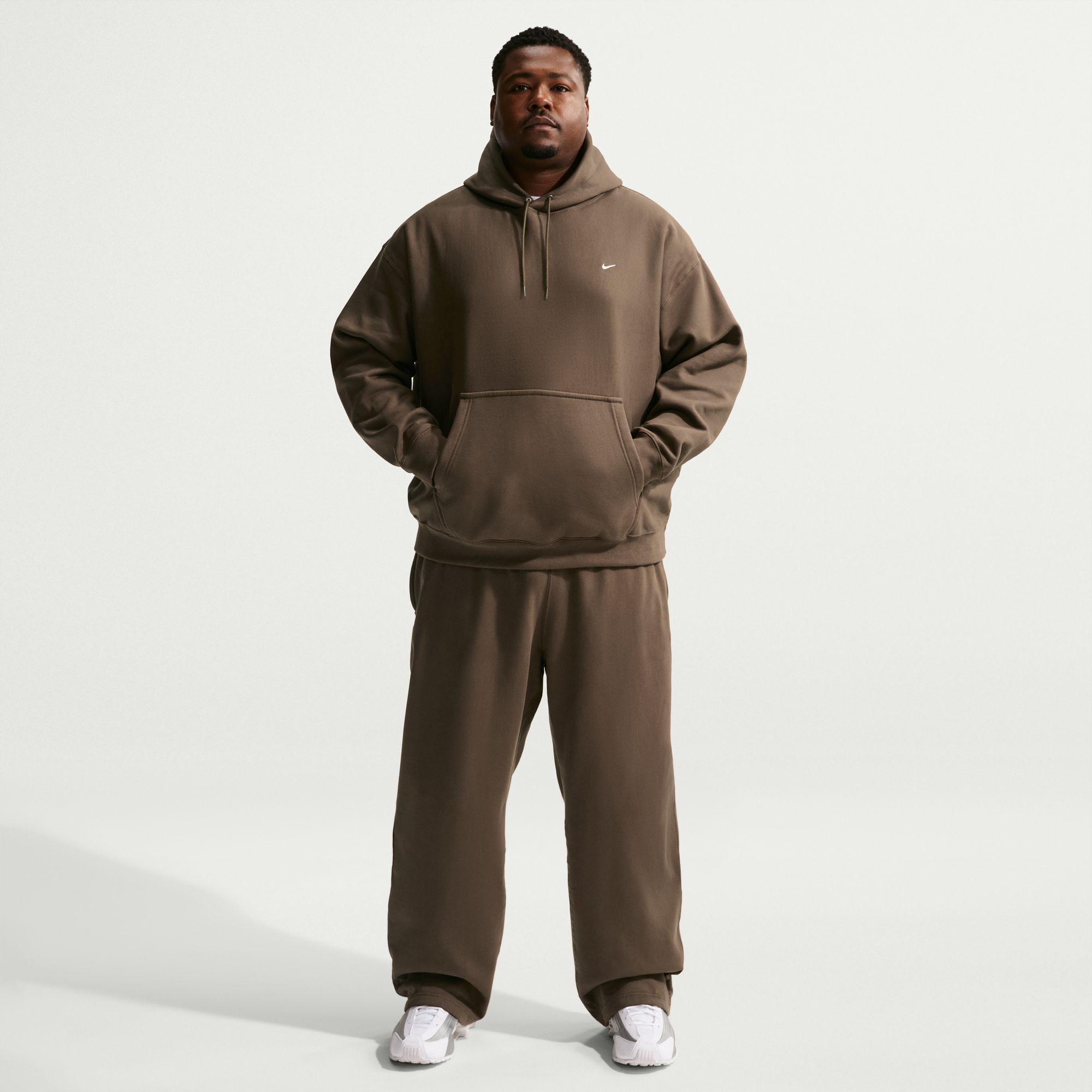 Nike Solo Swoosh image number 8