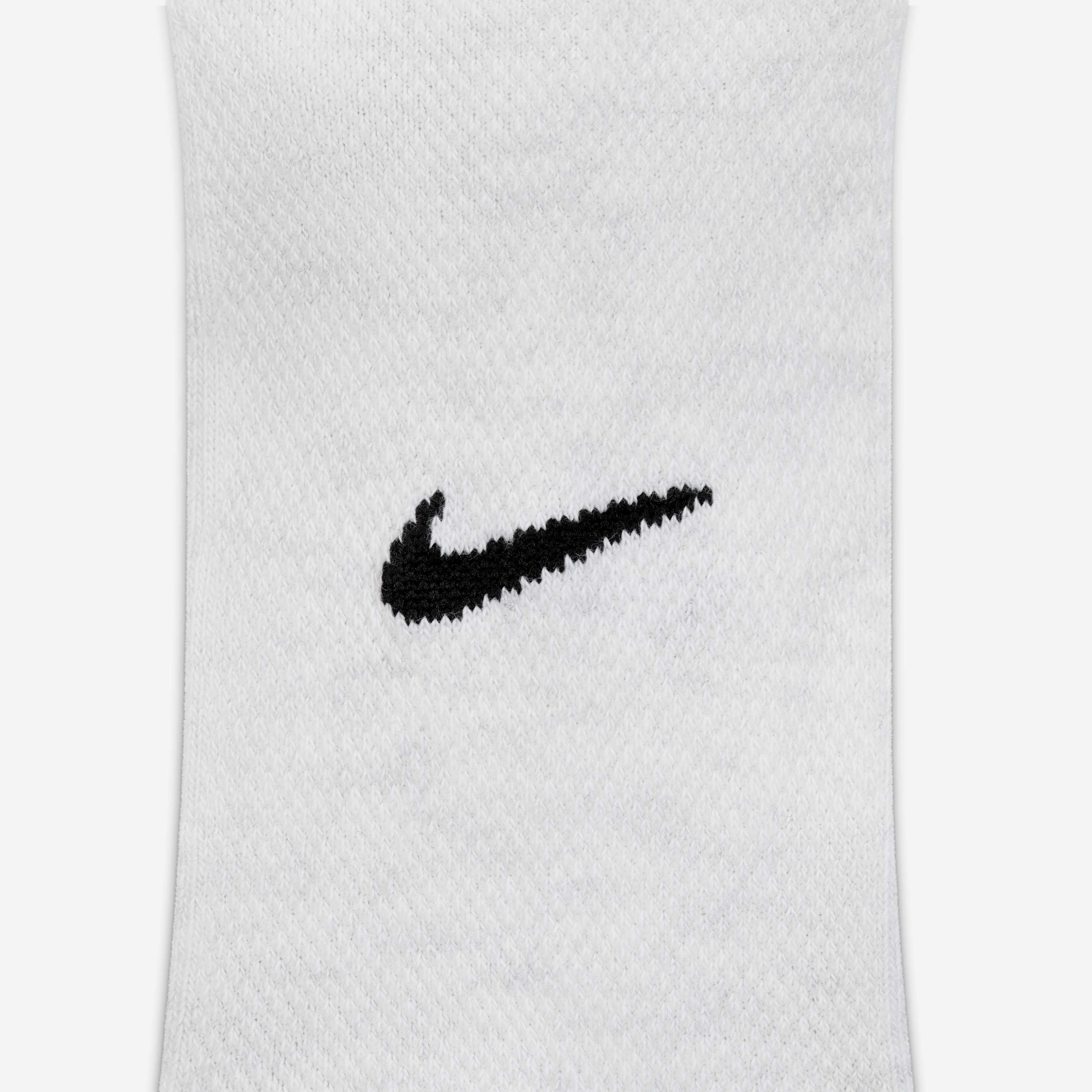 Nike Everyday Elevated image number 3