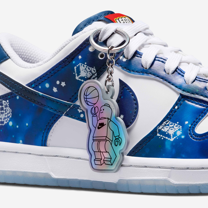 Nike Dunk Low x LEGO® Collection image number 9 Nike Dunk Low x LEGO® Collection image number 9