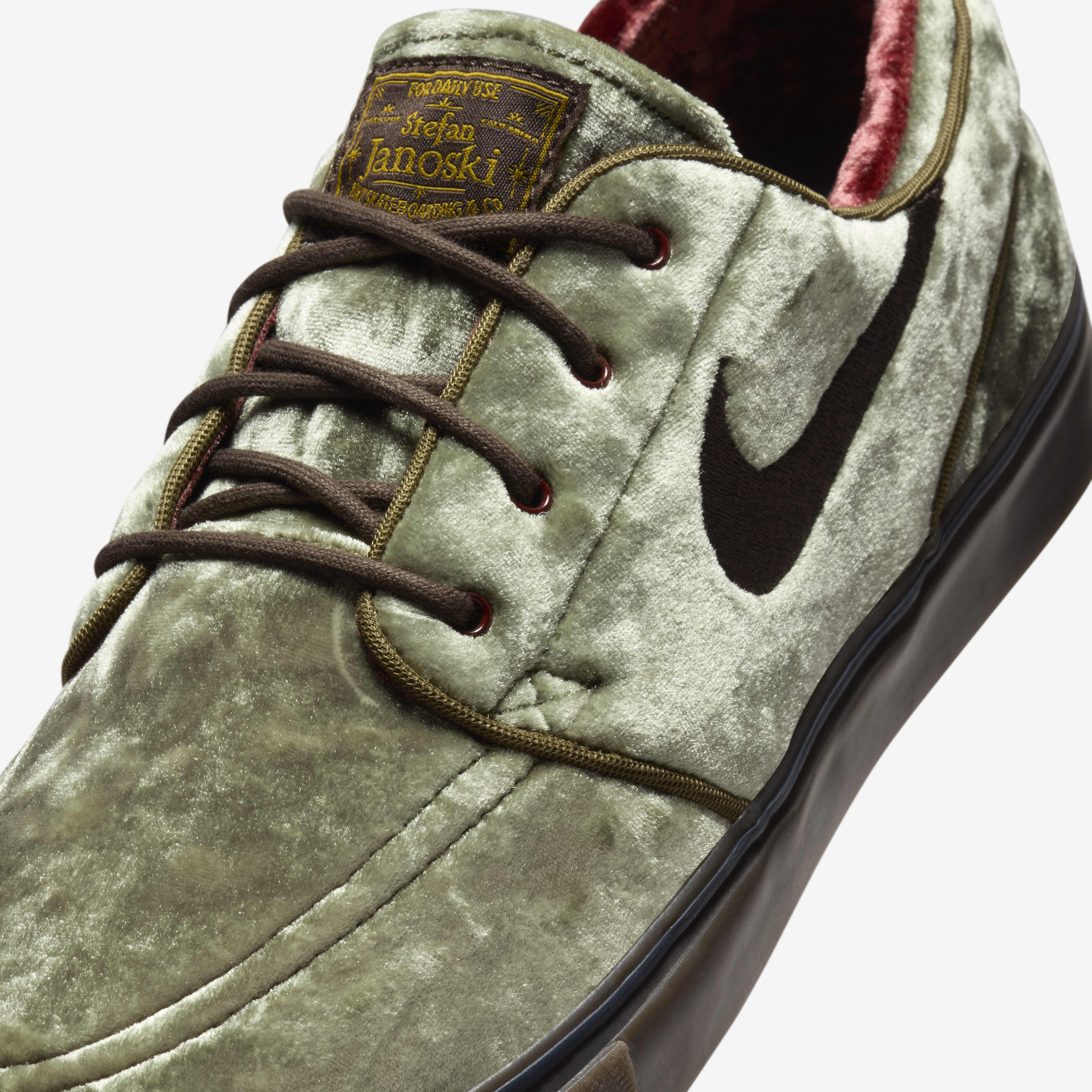Buy Nike SB Zoom Janoski OG SE Skate Shoes Nike UAE Official