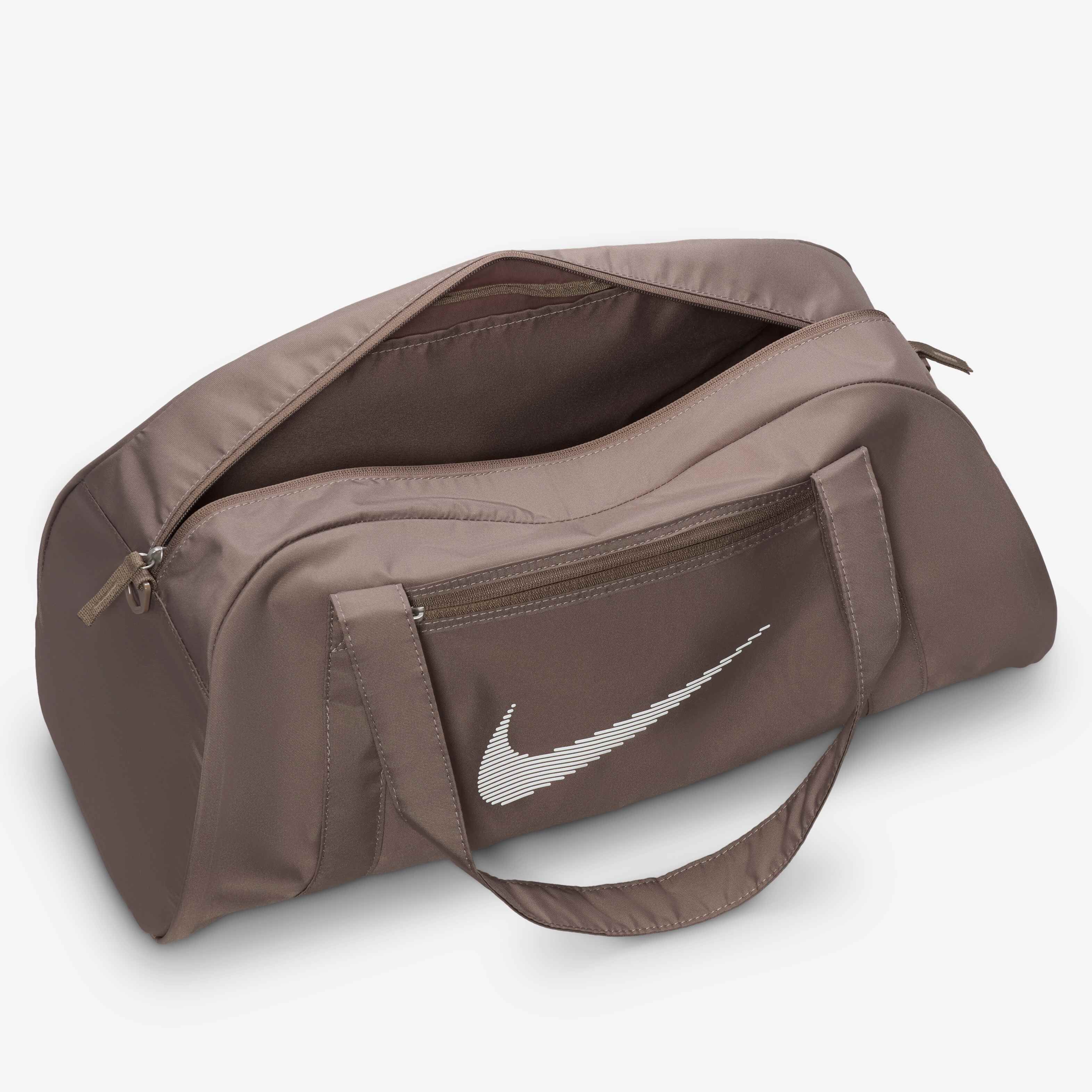 Nike Gym Club image number 3