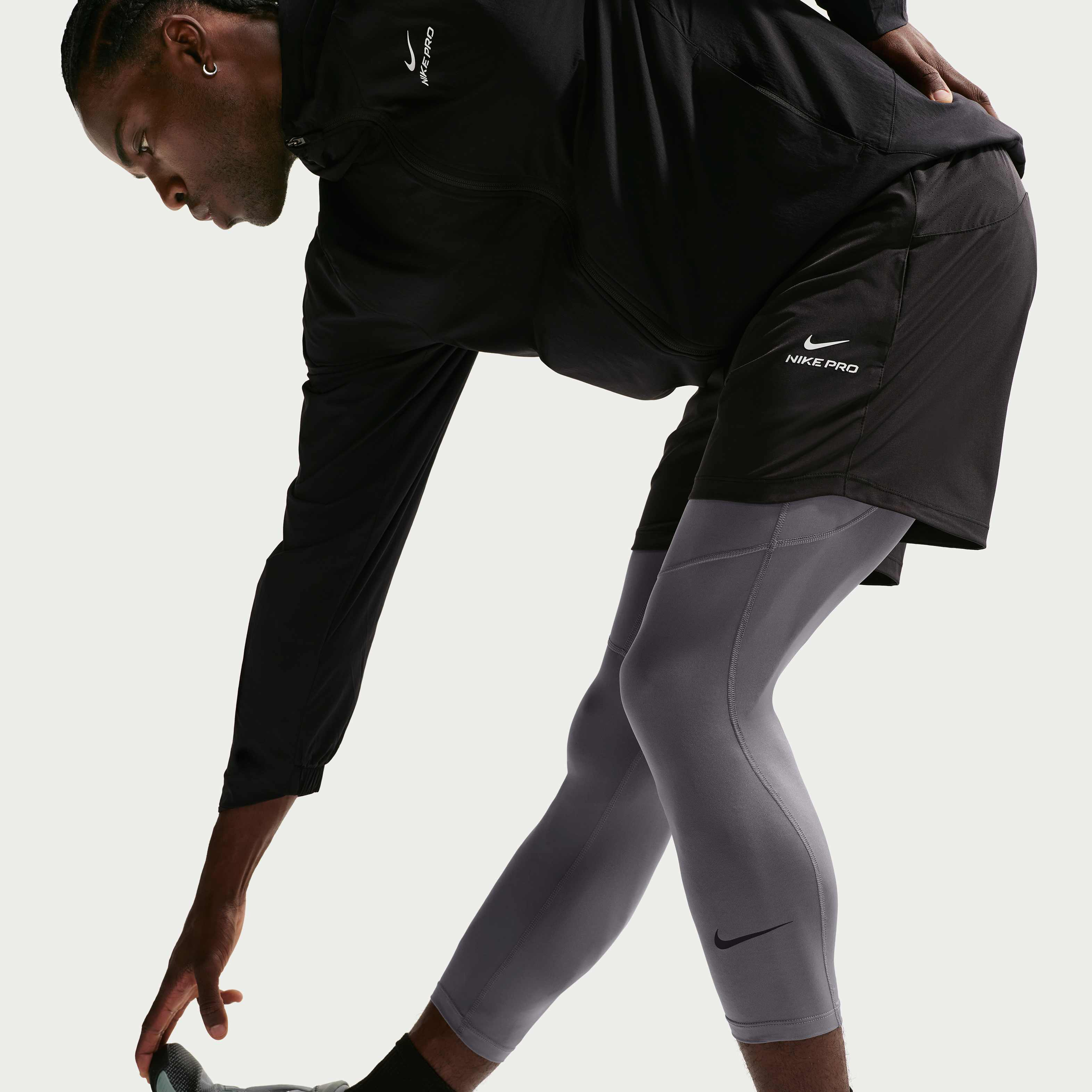 Nike Pro image number 3