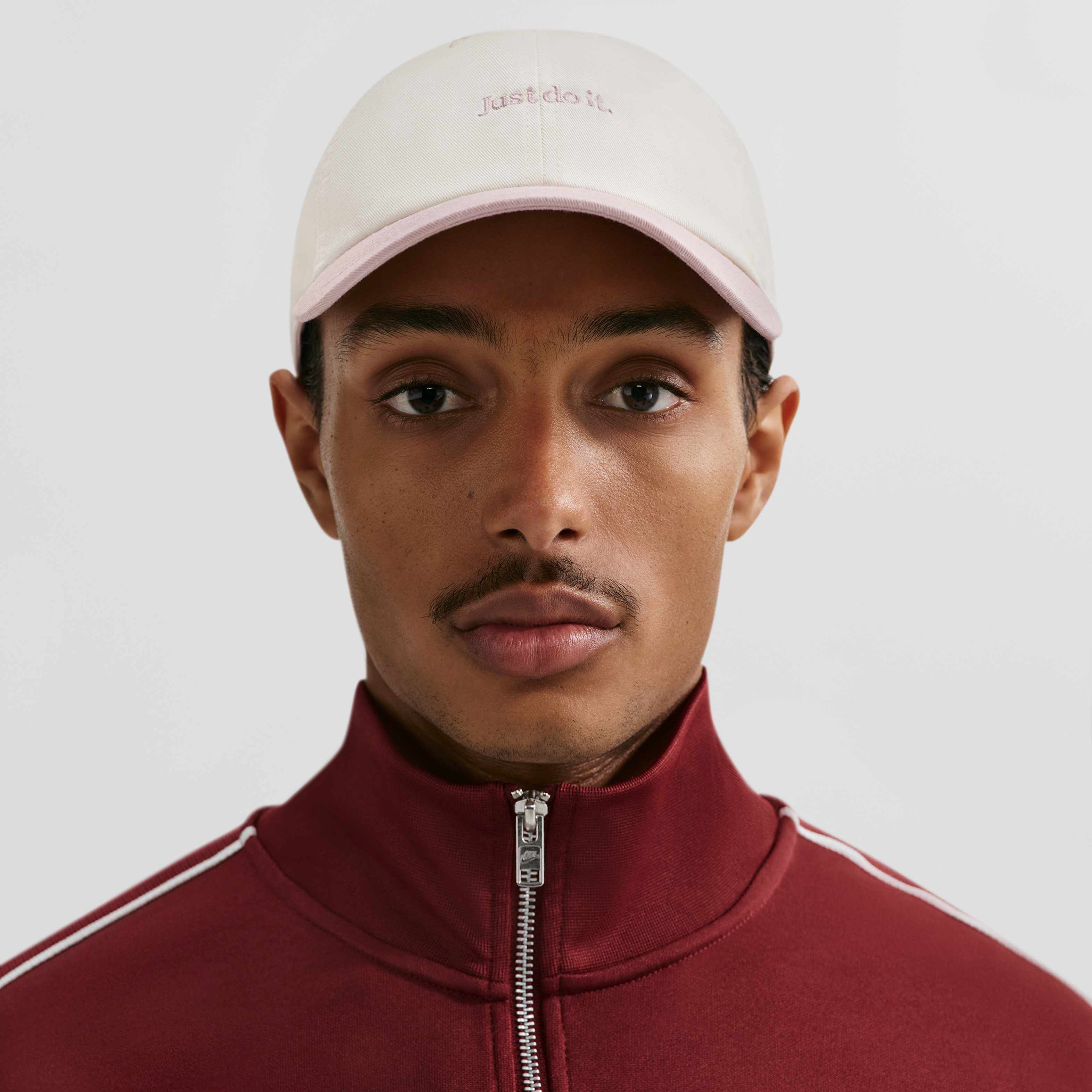 Nike Club image number 2