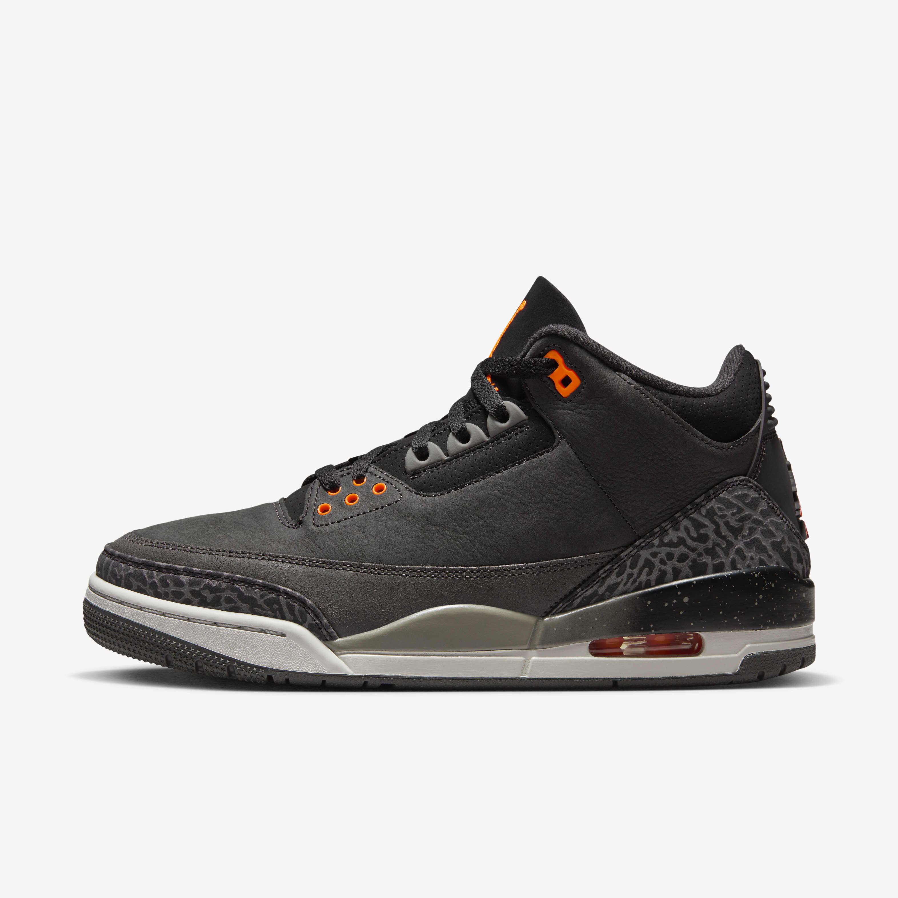 Air Jordan 3 Retro Shoe image number 0