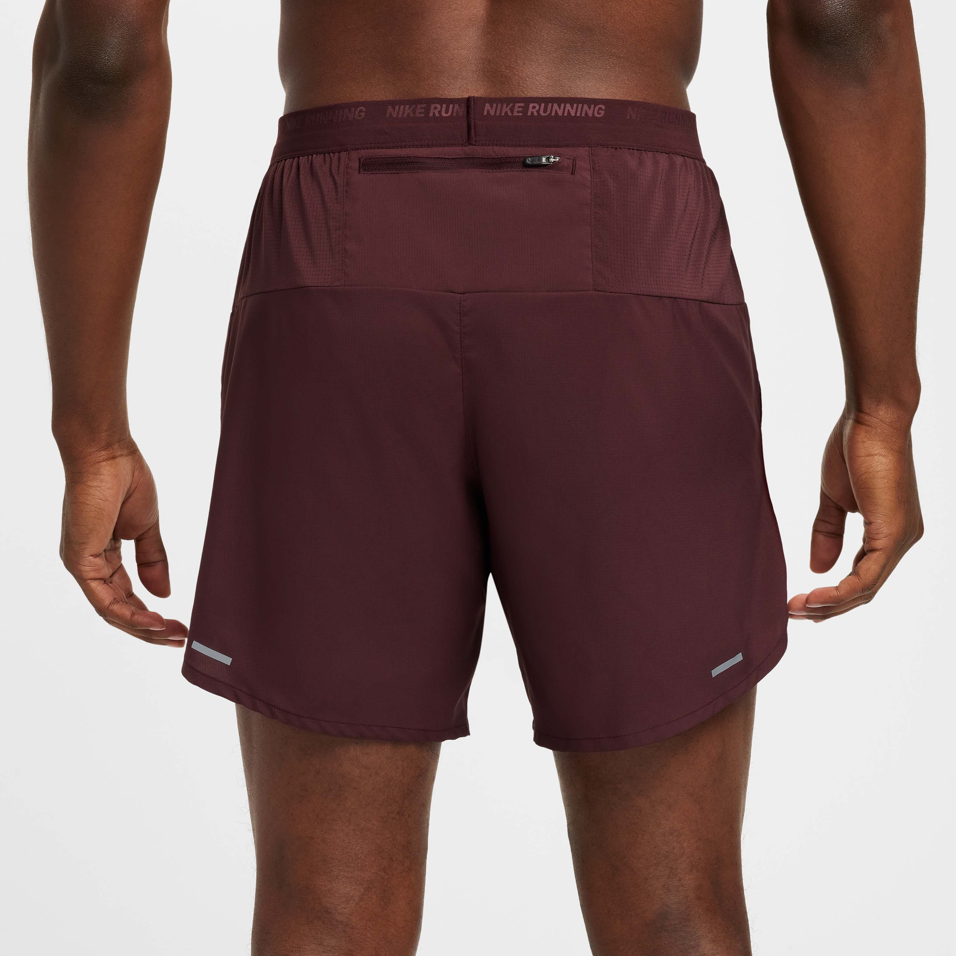 Nike Stride image number 2