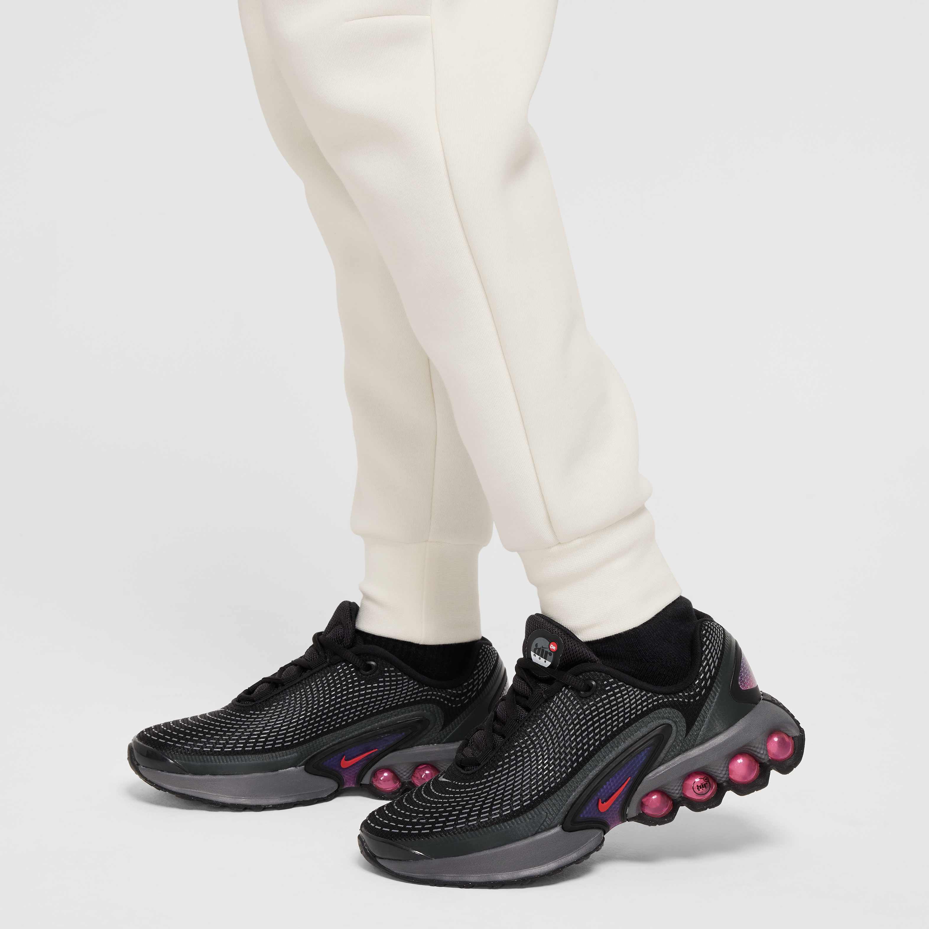 Nike Sportswear Tech Fleece image number 7