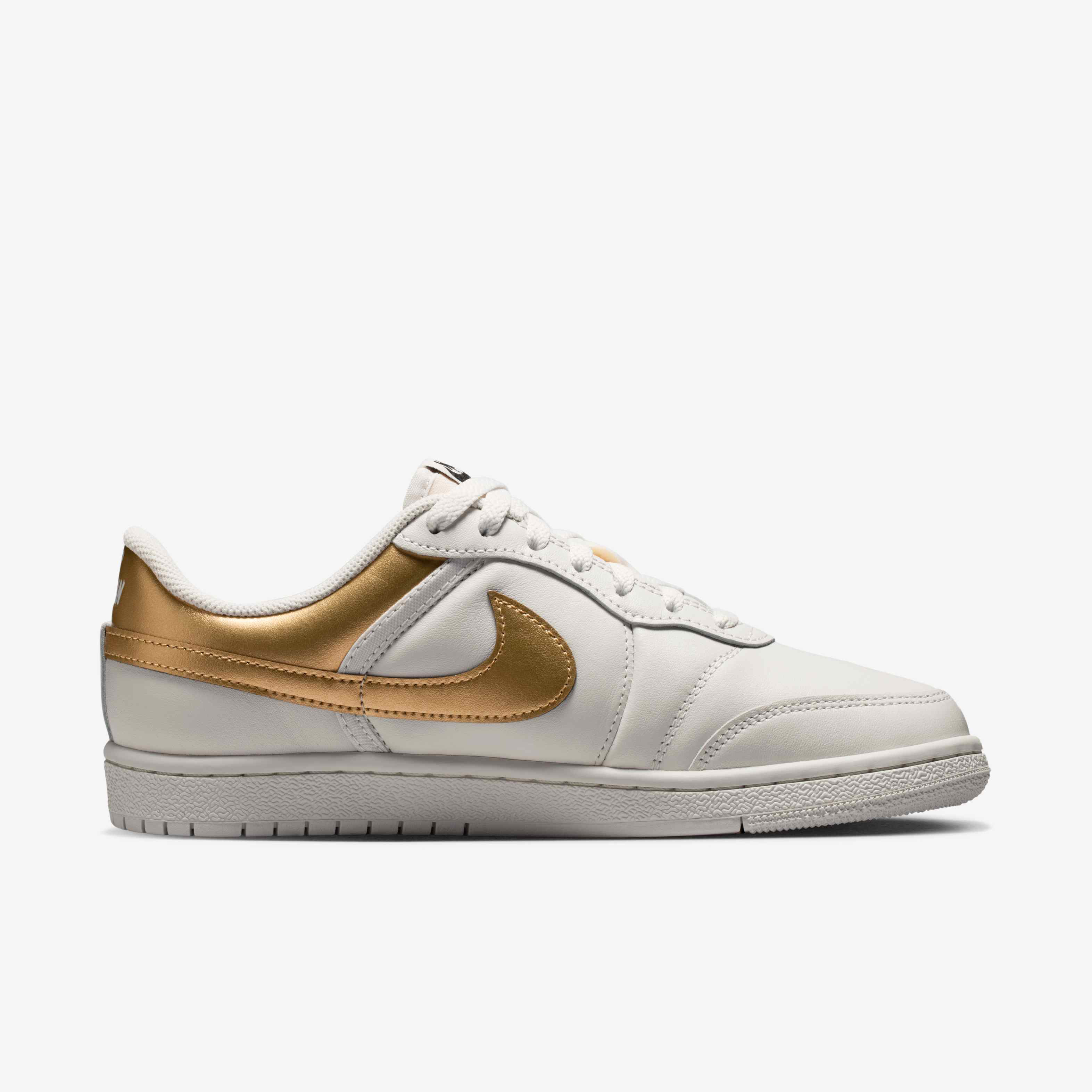 Air Jordan Skyline Low image number 2
