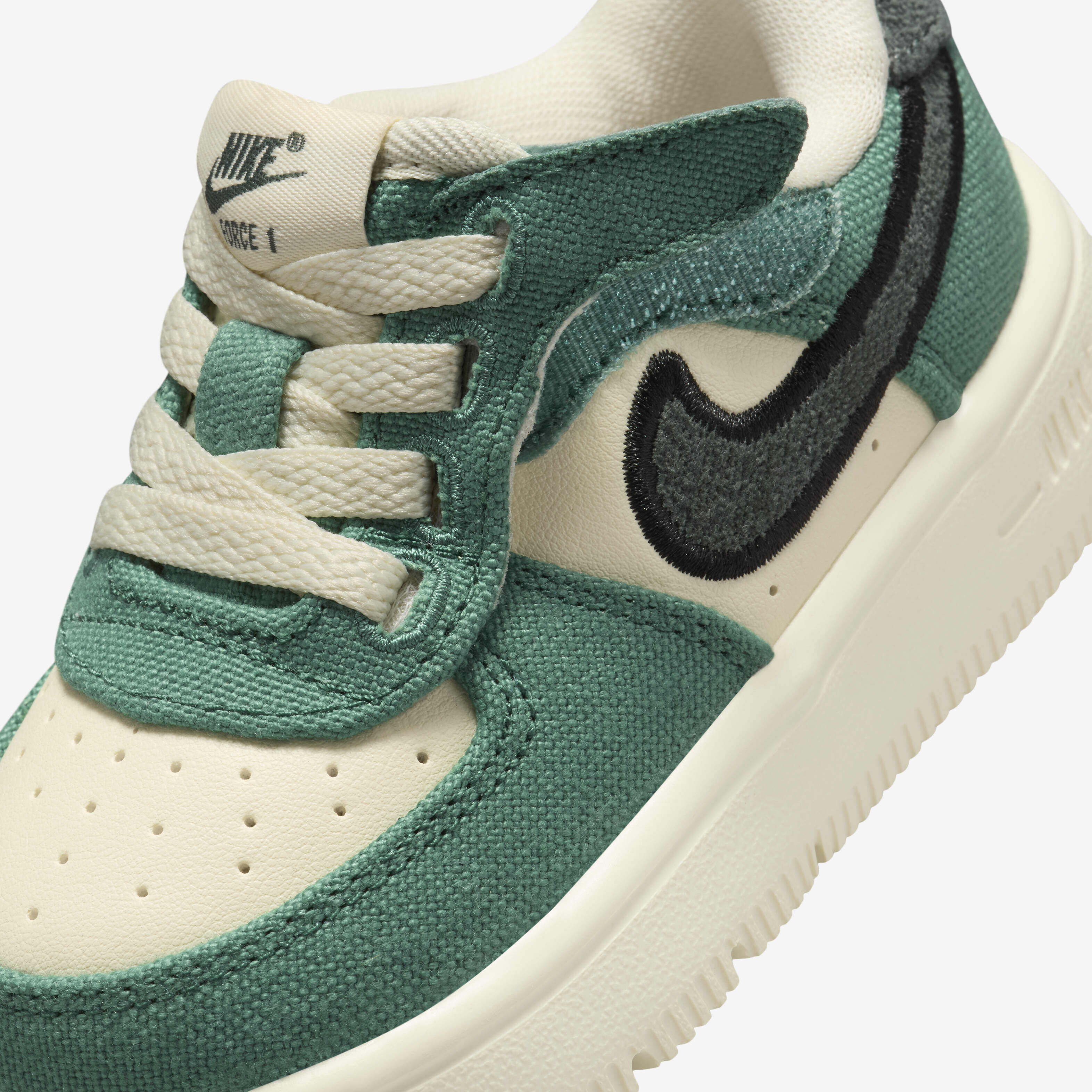 Nike Force 1 Low LV8 3 EasyOn image number 6