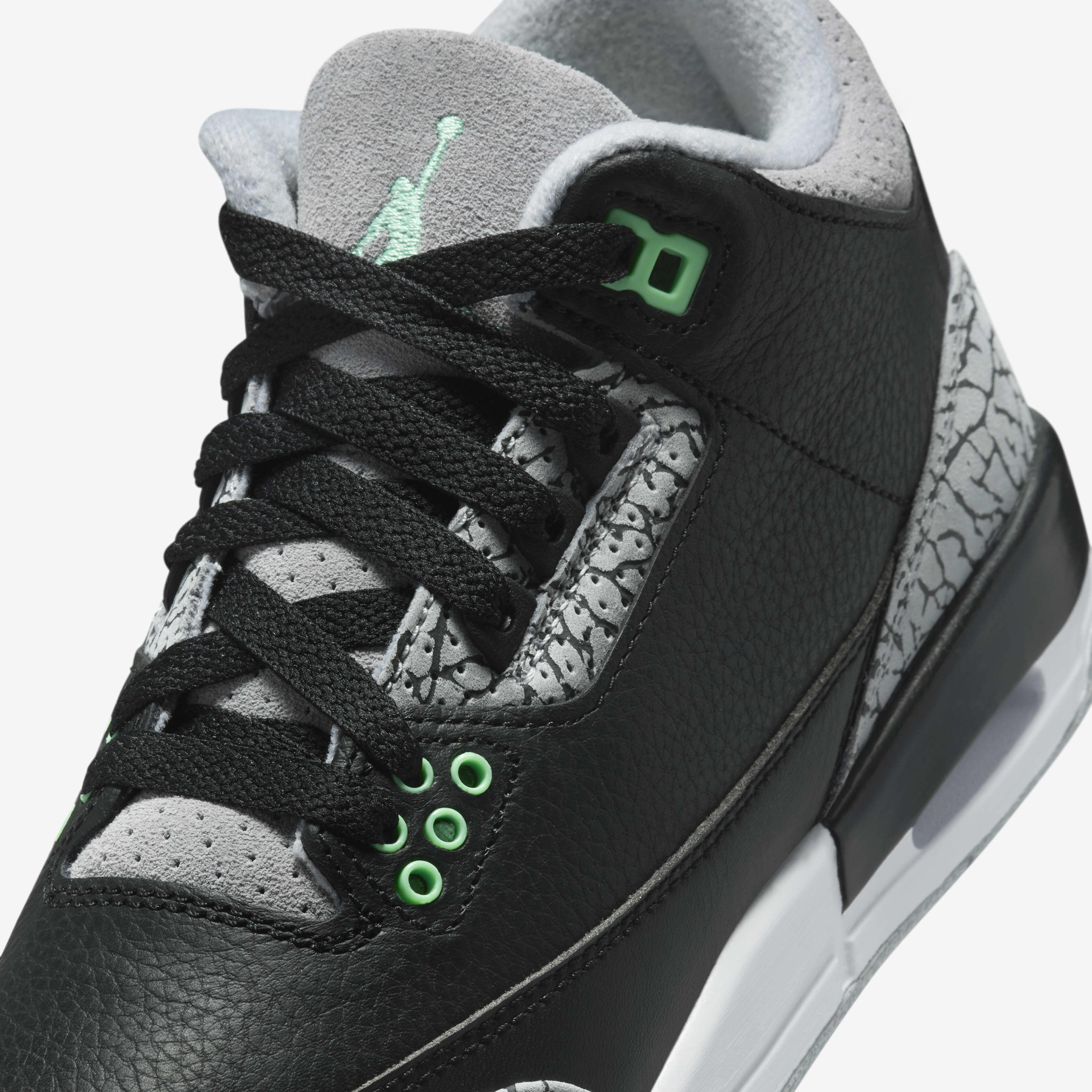 Air Jordan 3 Retro Black Cement