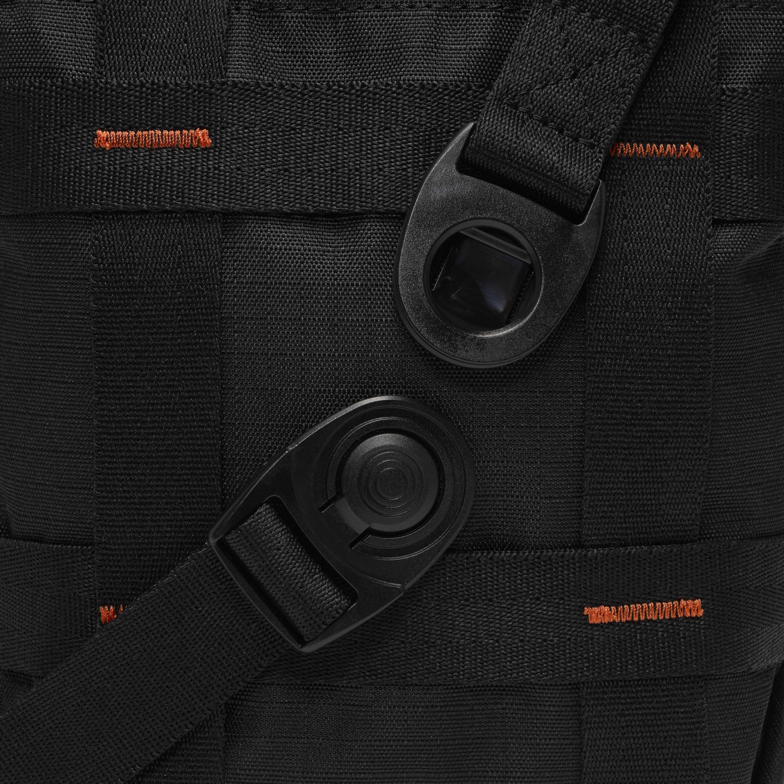 نايكي سبورتسوير image number 8