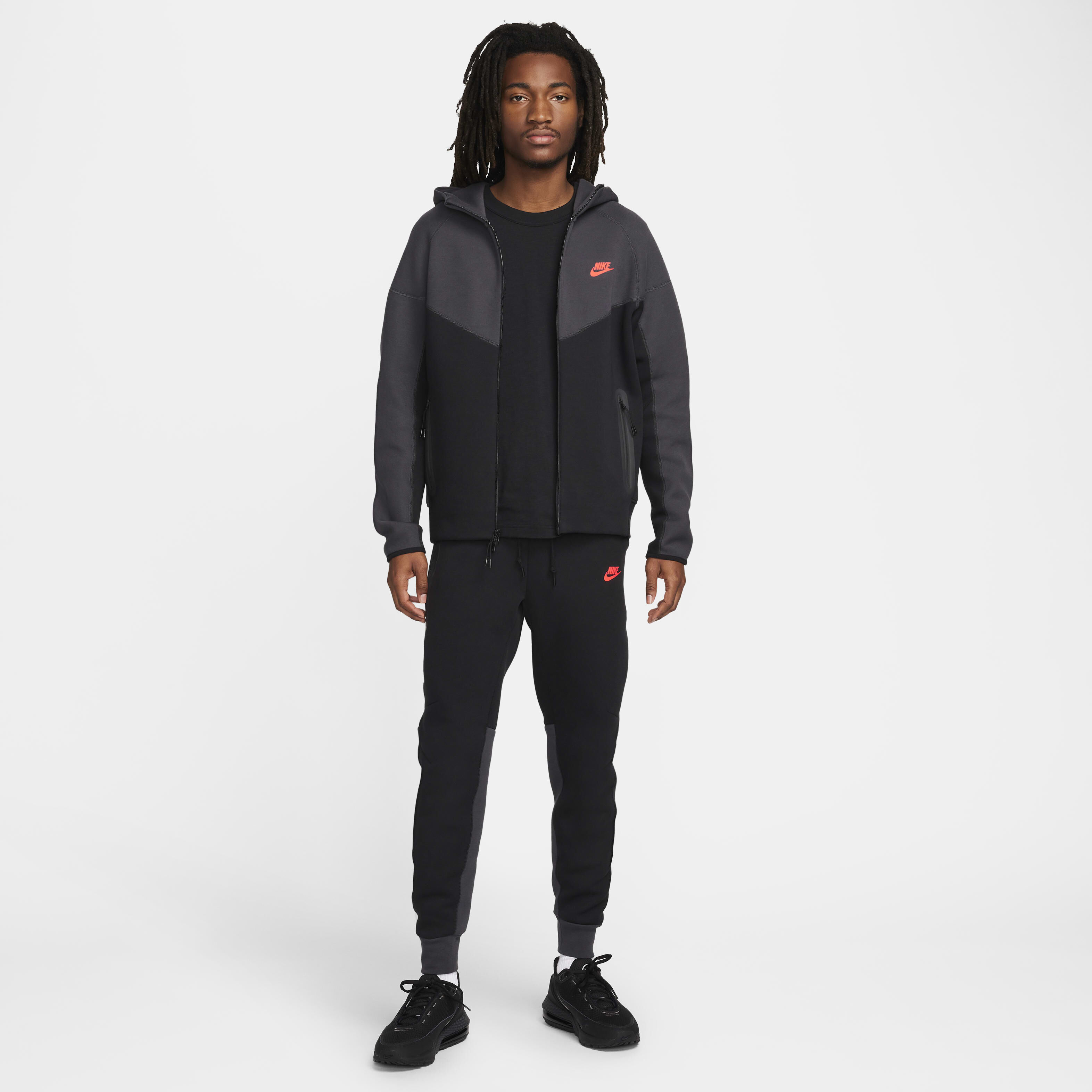 Nike tech fleece joggers black xs online