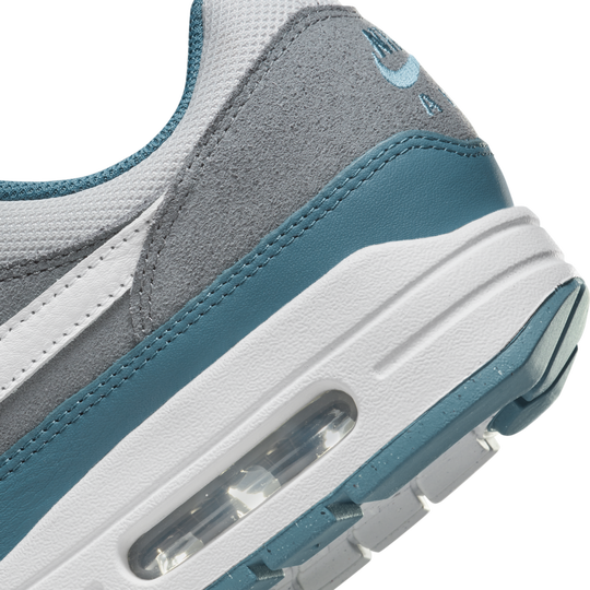 Air max sales 1 anniversary fit