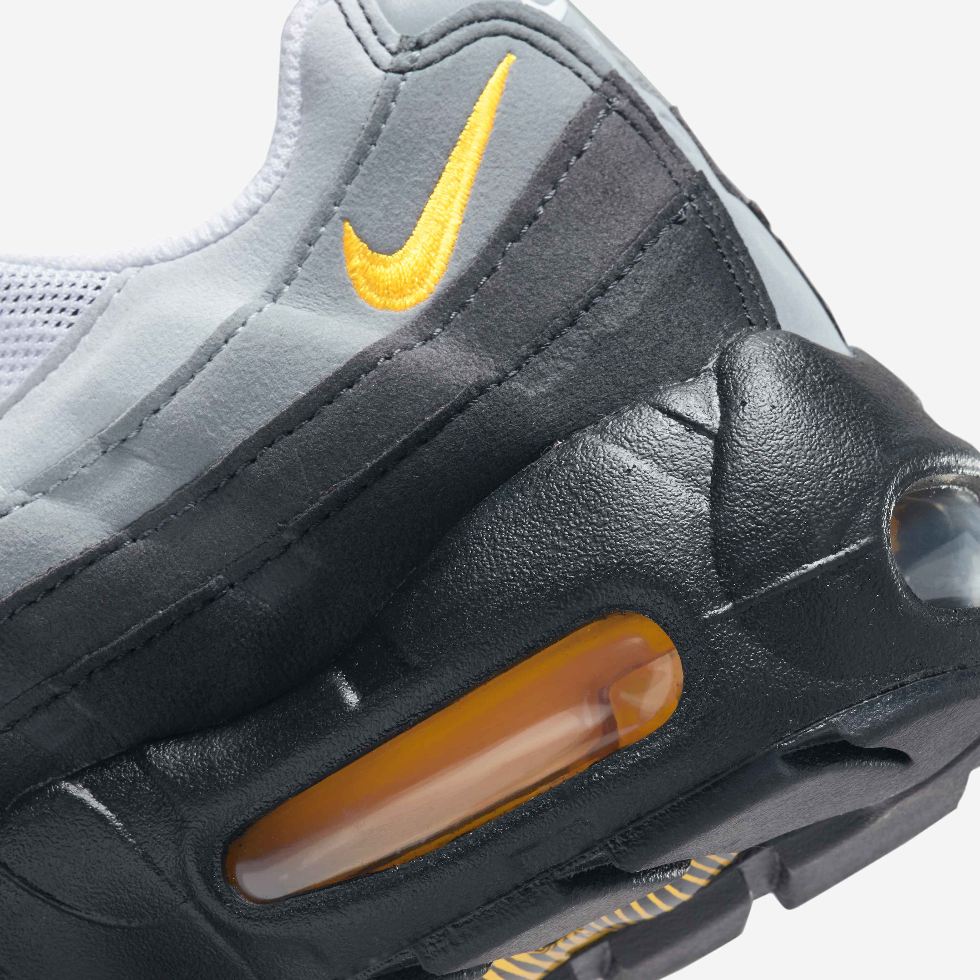 Nike Air Max 95 image number 7