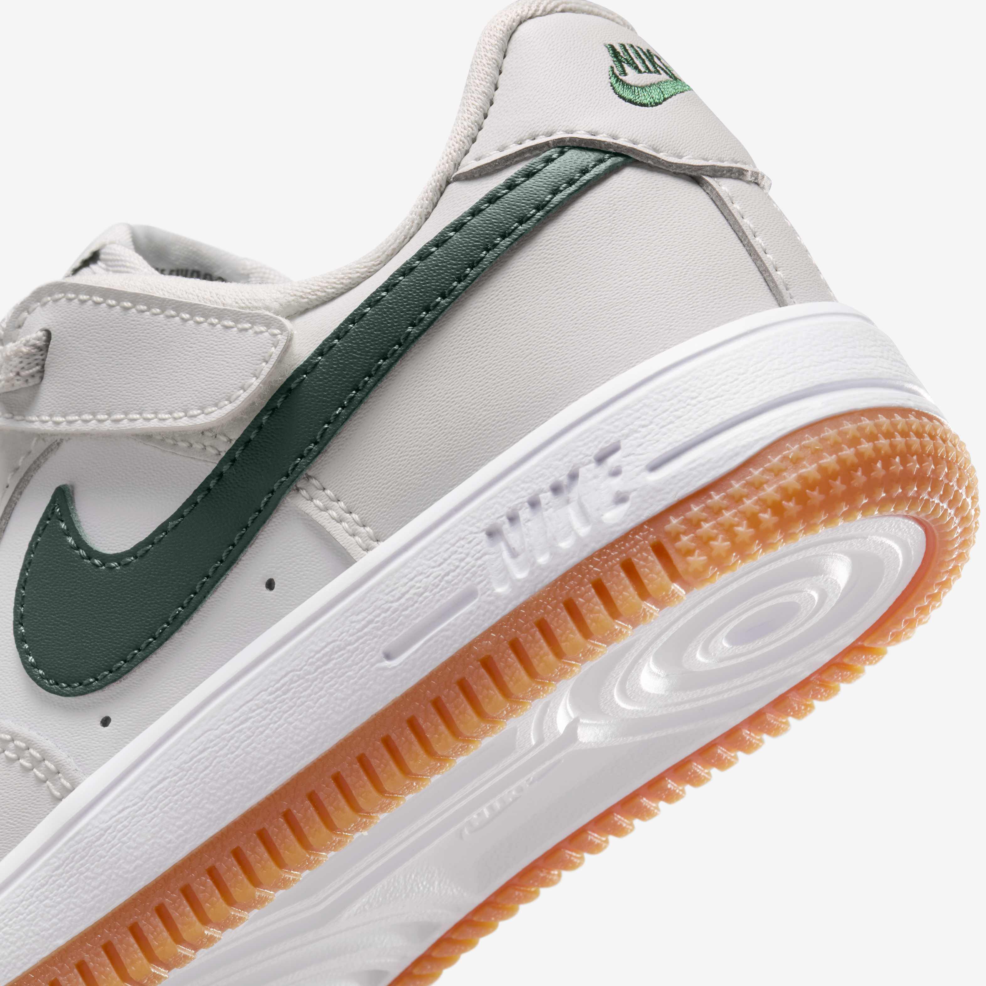 Nike Force 1 Low EasyOn image number 7