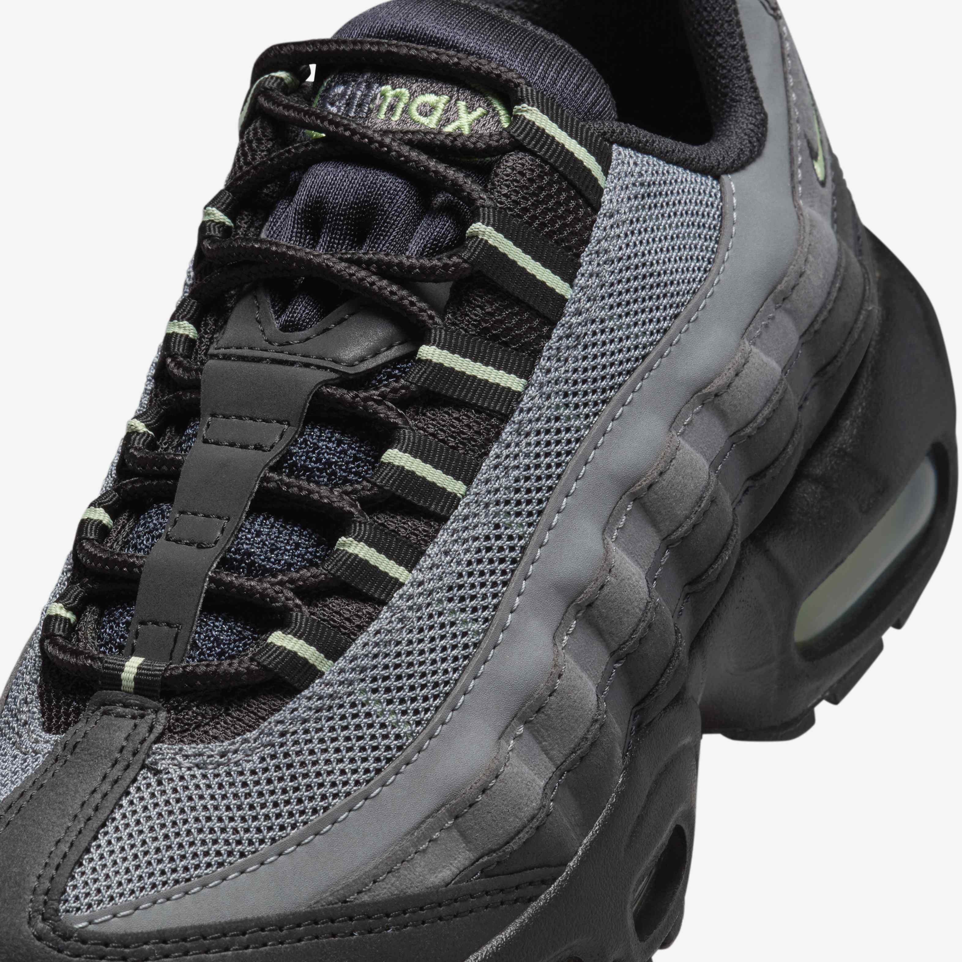 Nike Air Max 95 image number 6