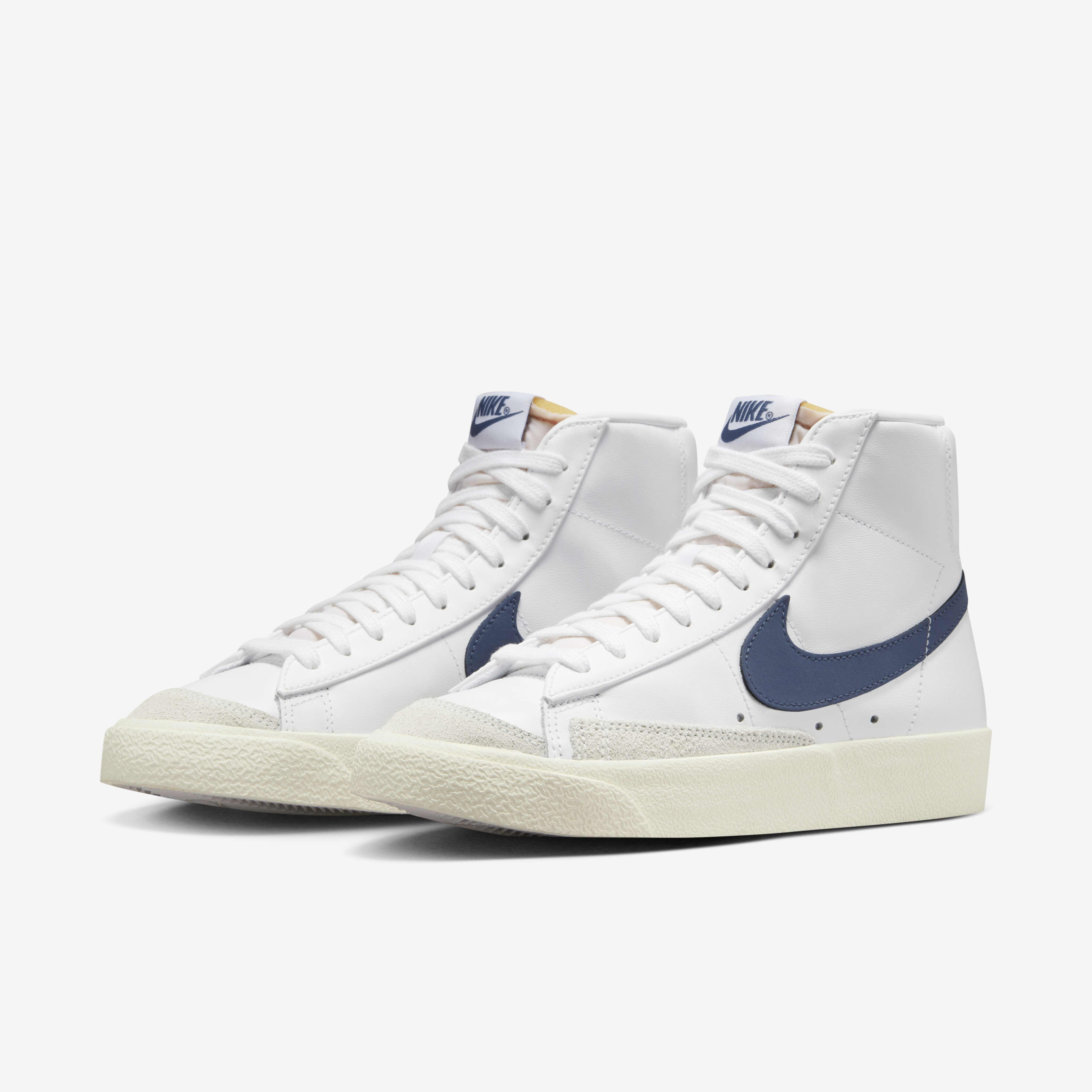 Nike Blazer Mid '77 image number 4