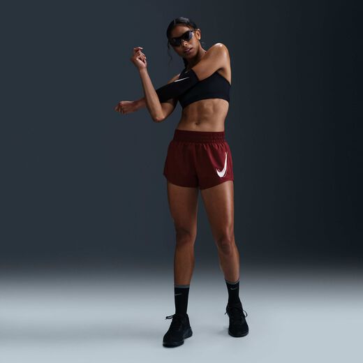 شكاري ريتشاردسون-نايكي, نايكي ون سووش, شورت الجري دراي-فت بخصر متوسط وسروال داخلي للرجال