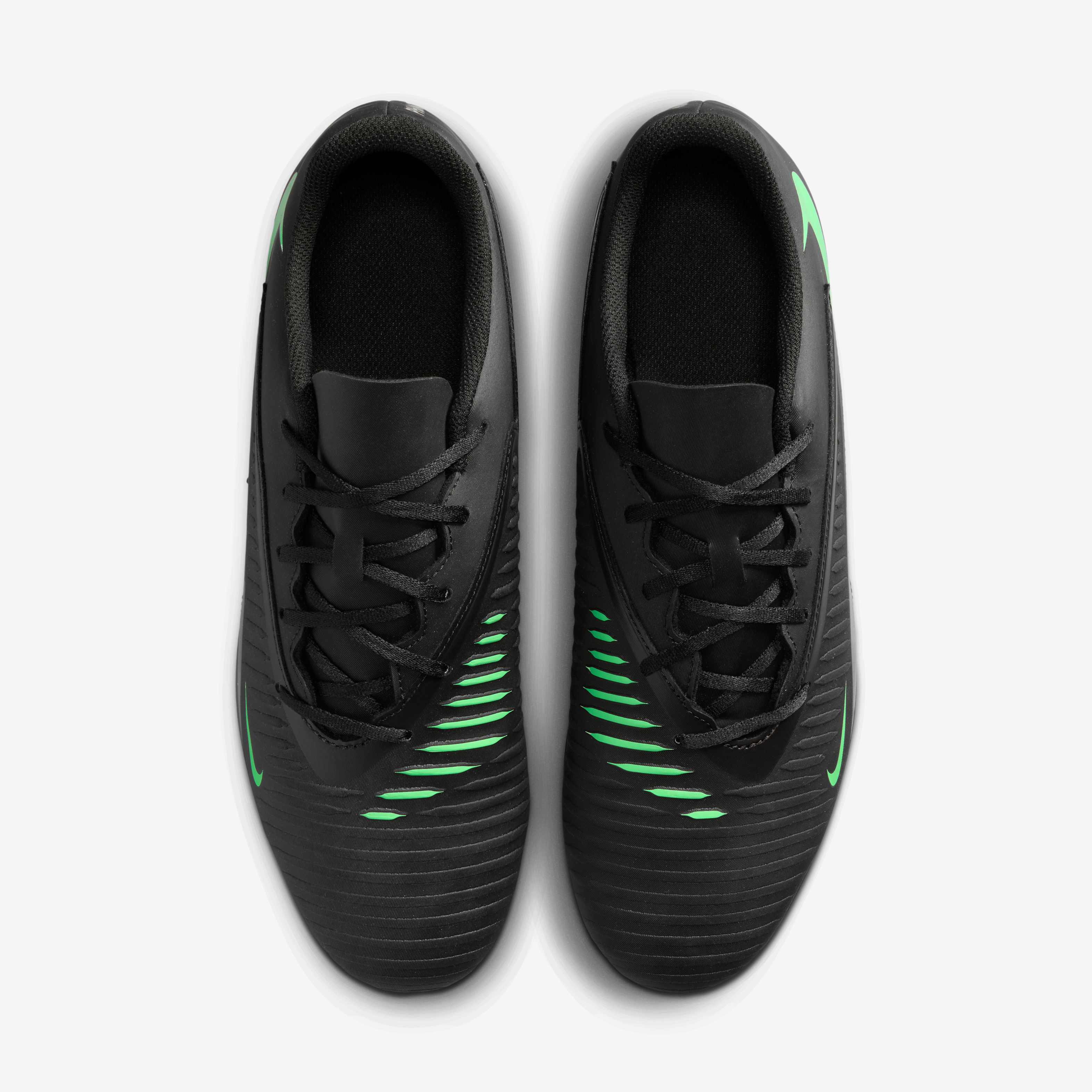 Nike Phantom 6 Low Club image number 3