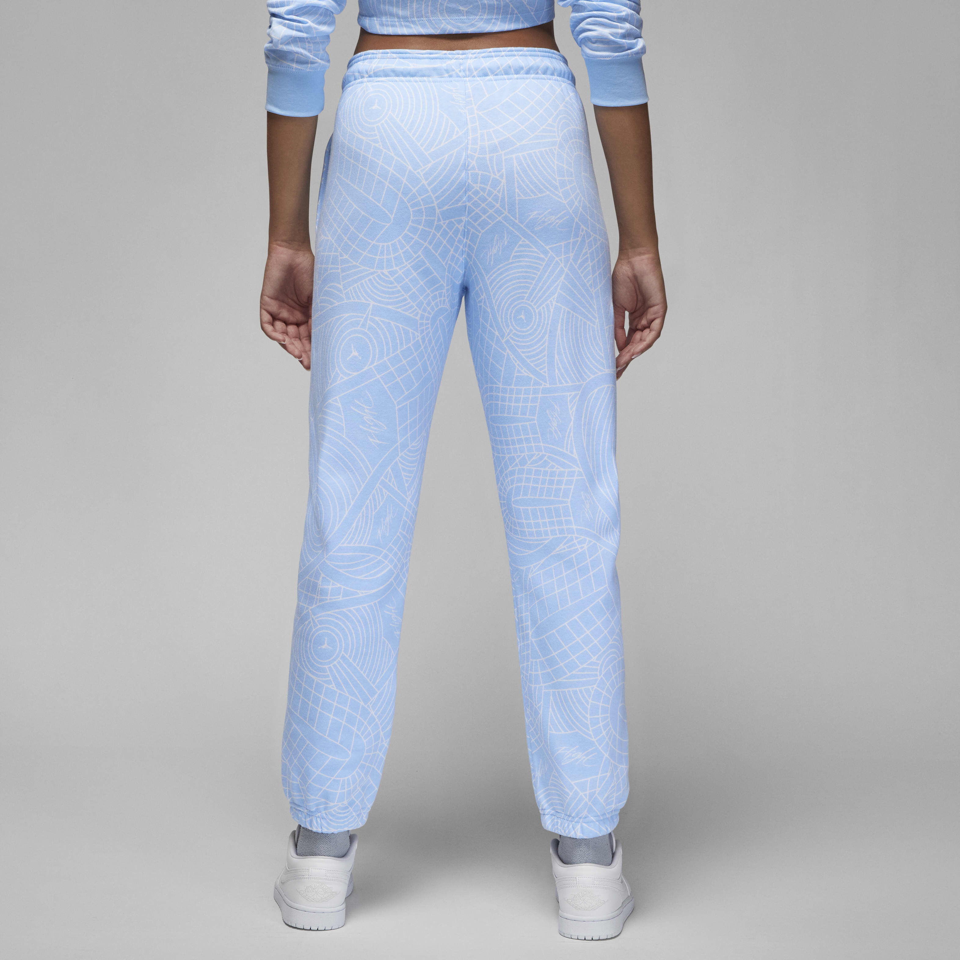 Jordan Brooklyn image number 1