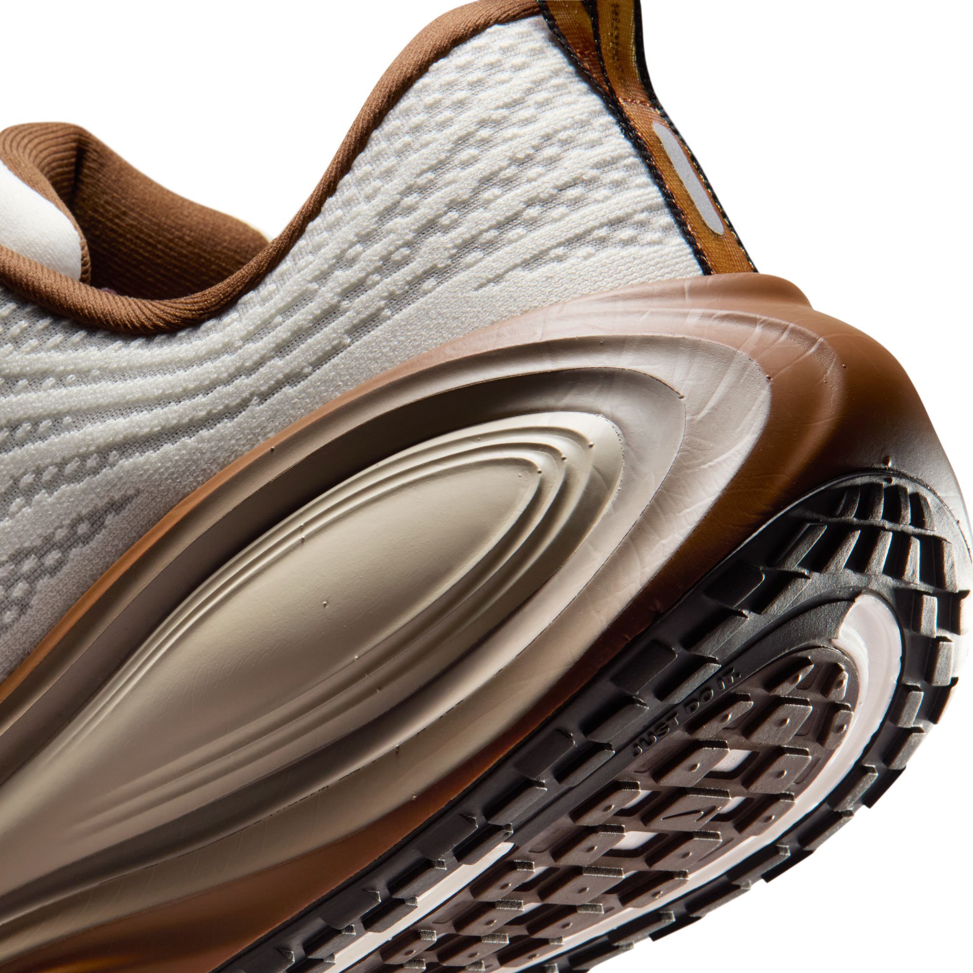 Nike Vomero Plus image number 9