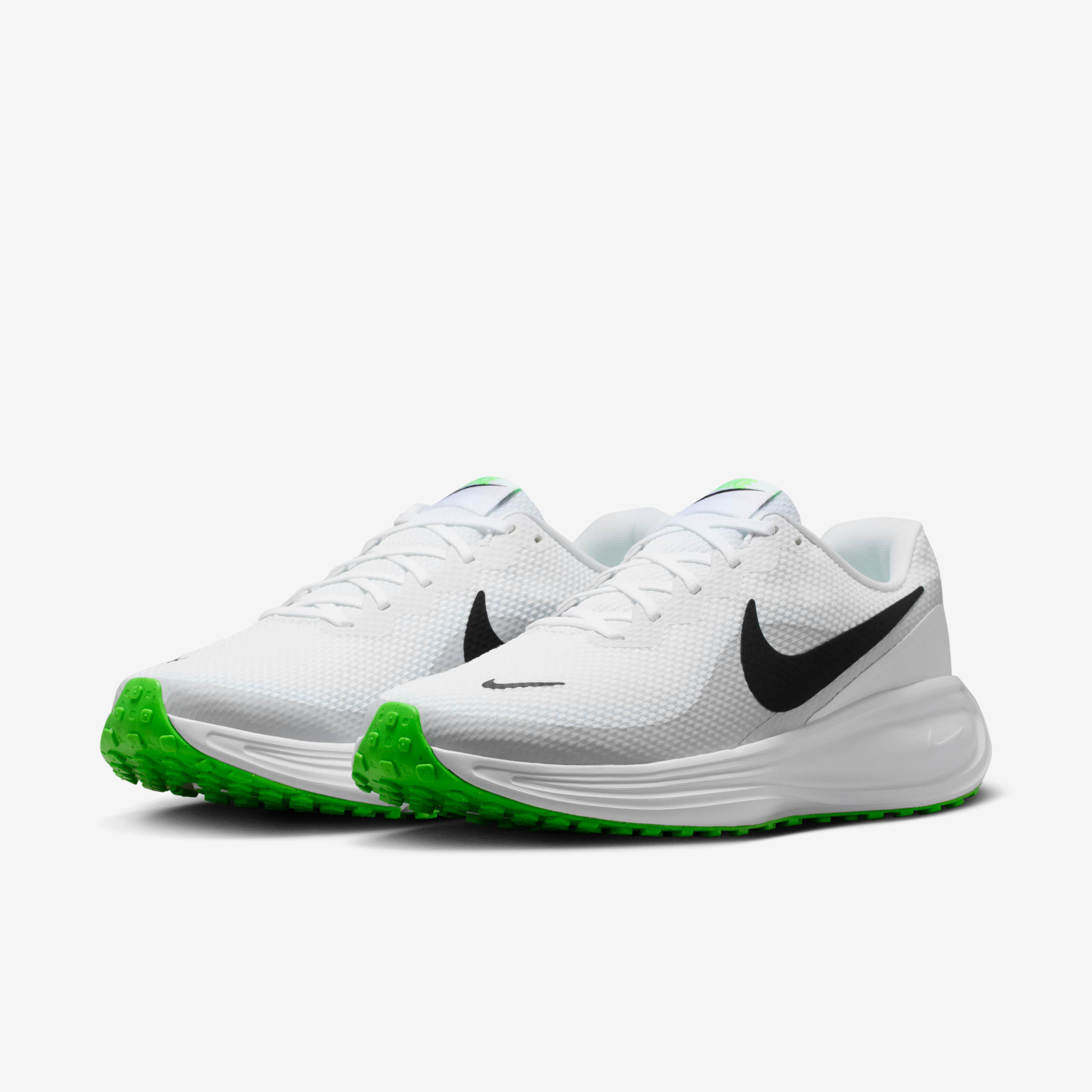 Nike Revolution 8 image number 4