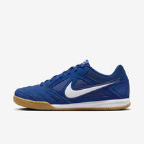 Nike Gato