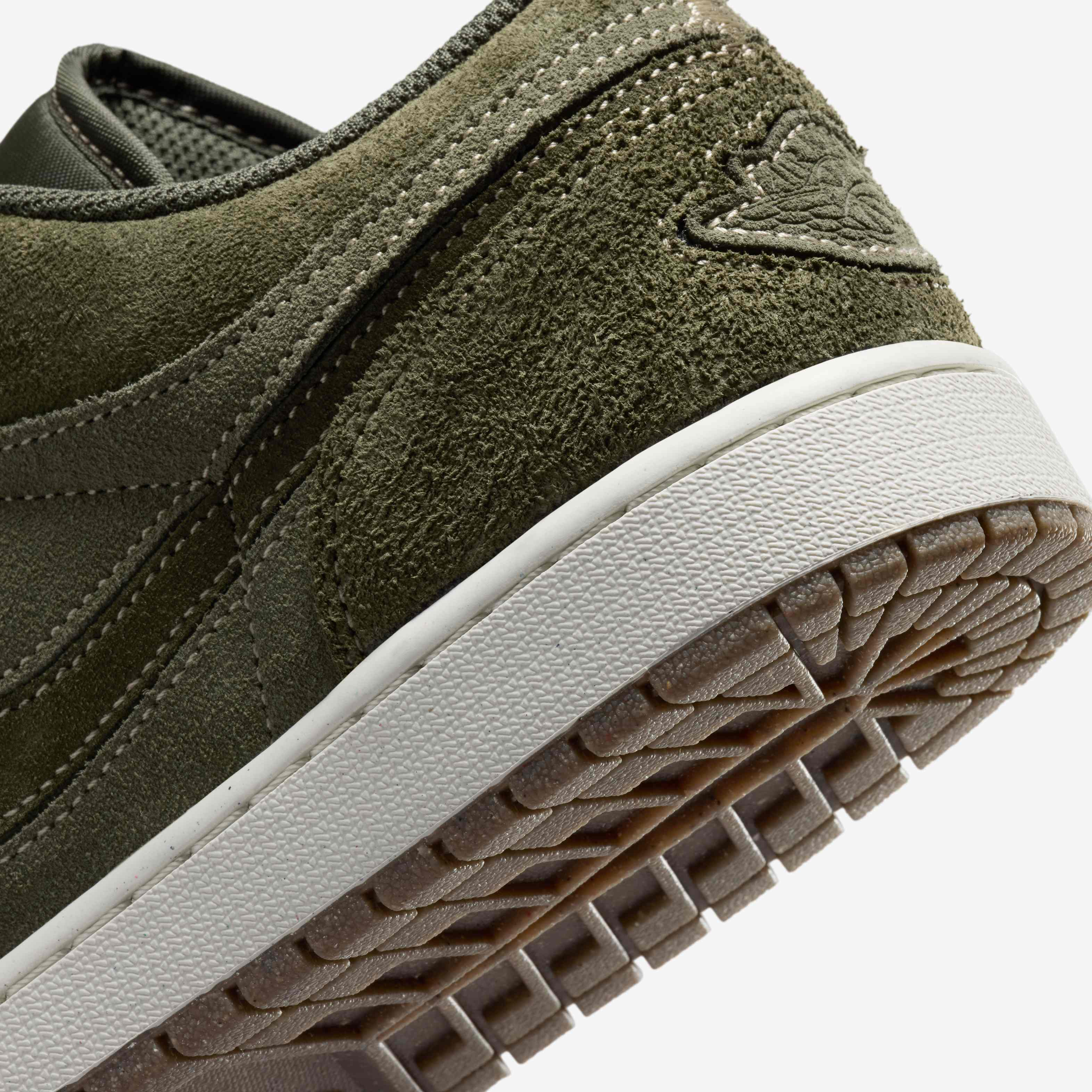 Air Jordan 1 Low SE Craft image number 7