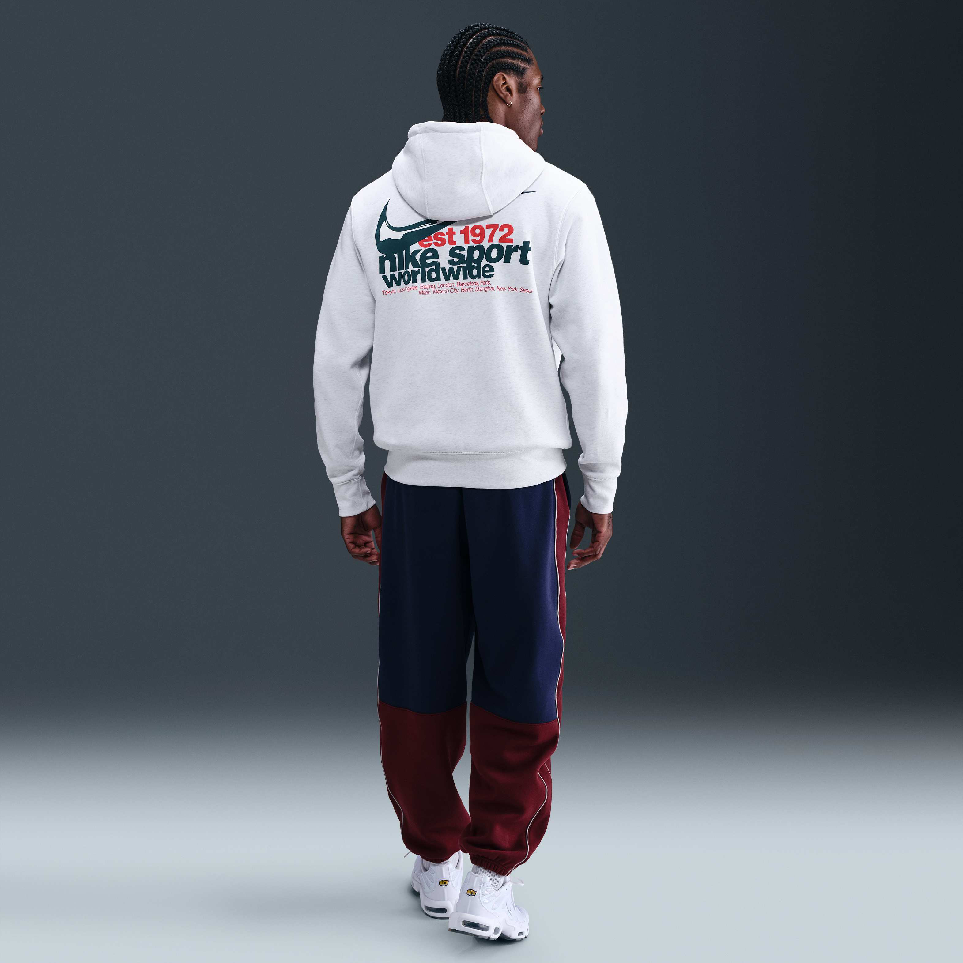 Nike Sportswear Club image number 4