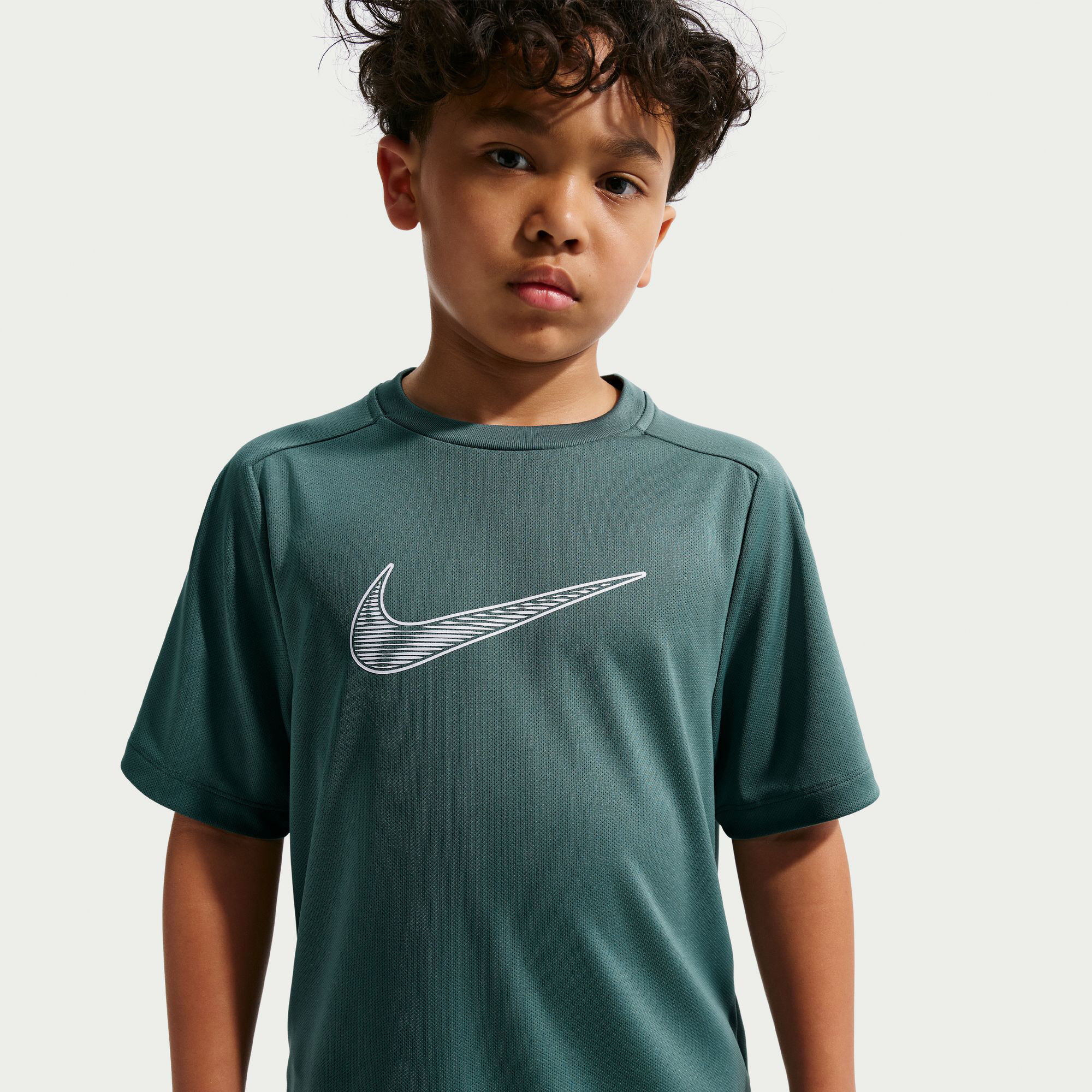 نايكي مالتي image number 2