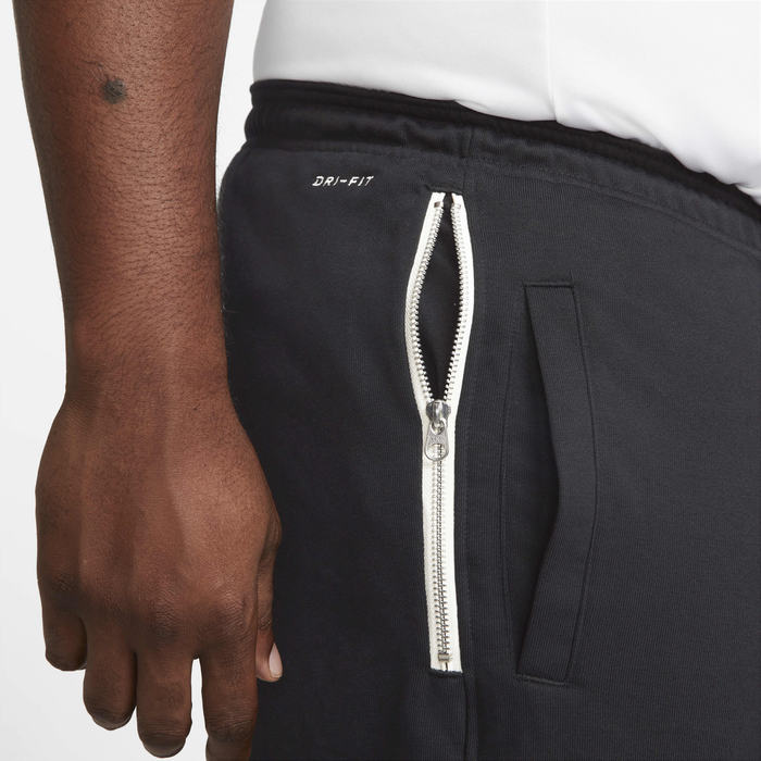 Nike Standard Issue image number 10 Nike Standard Issue image number 10