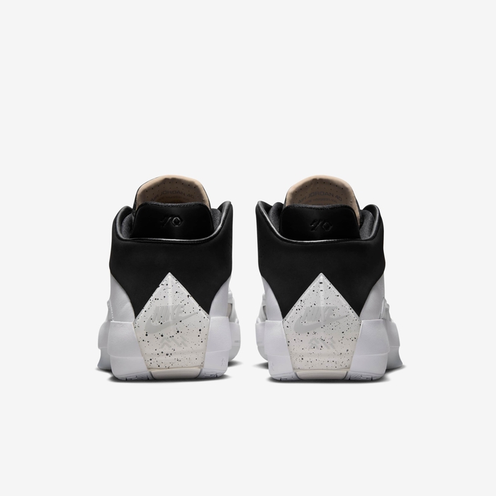 Air Jordan 40 'The Classic' image number 5 Air Jordan 40 'The Classic' image number 5