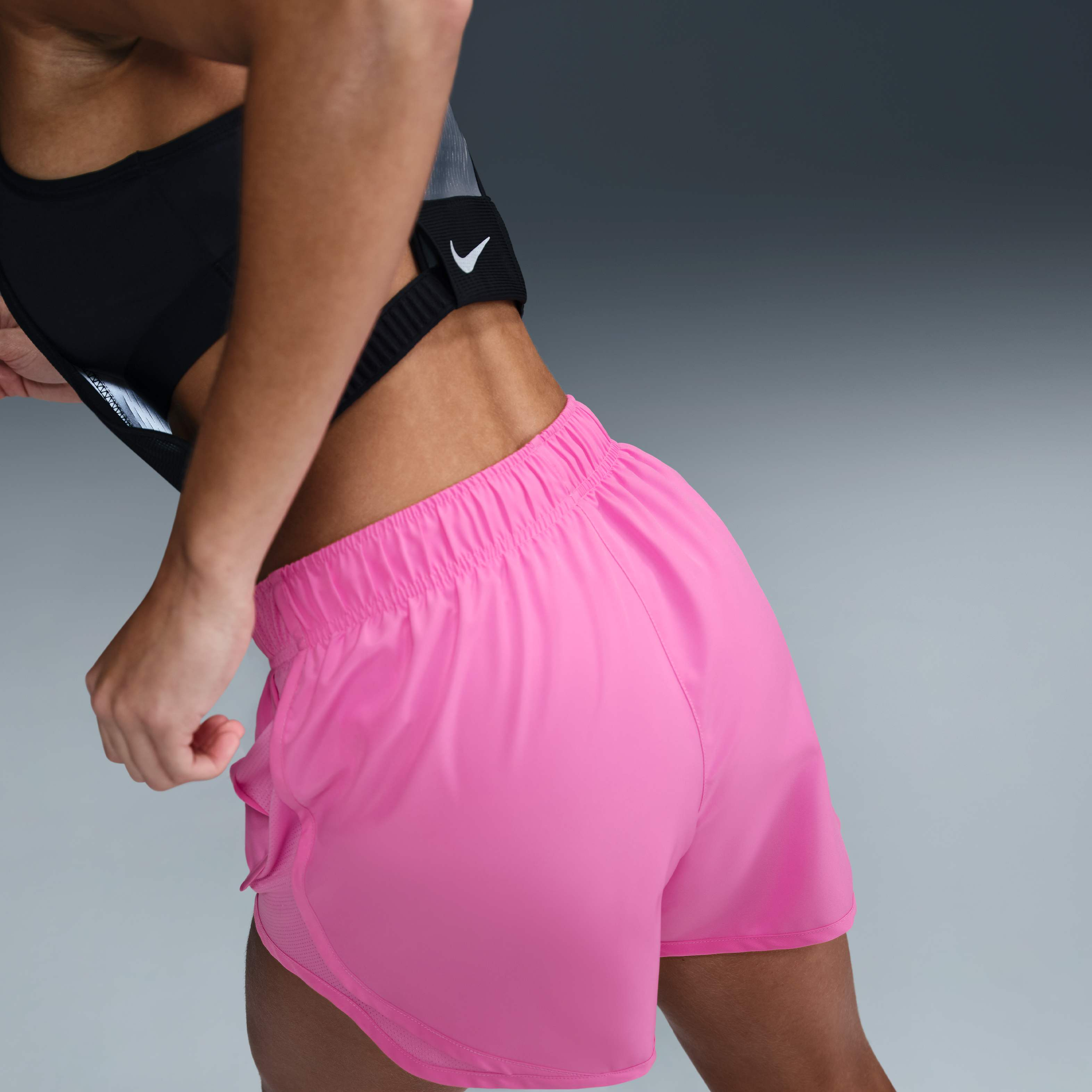 Nike Tempo image number 2