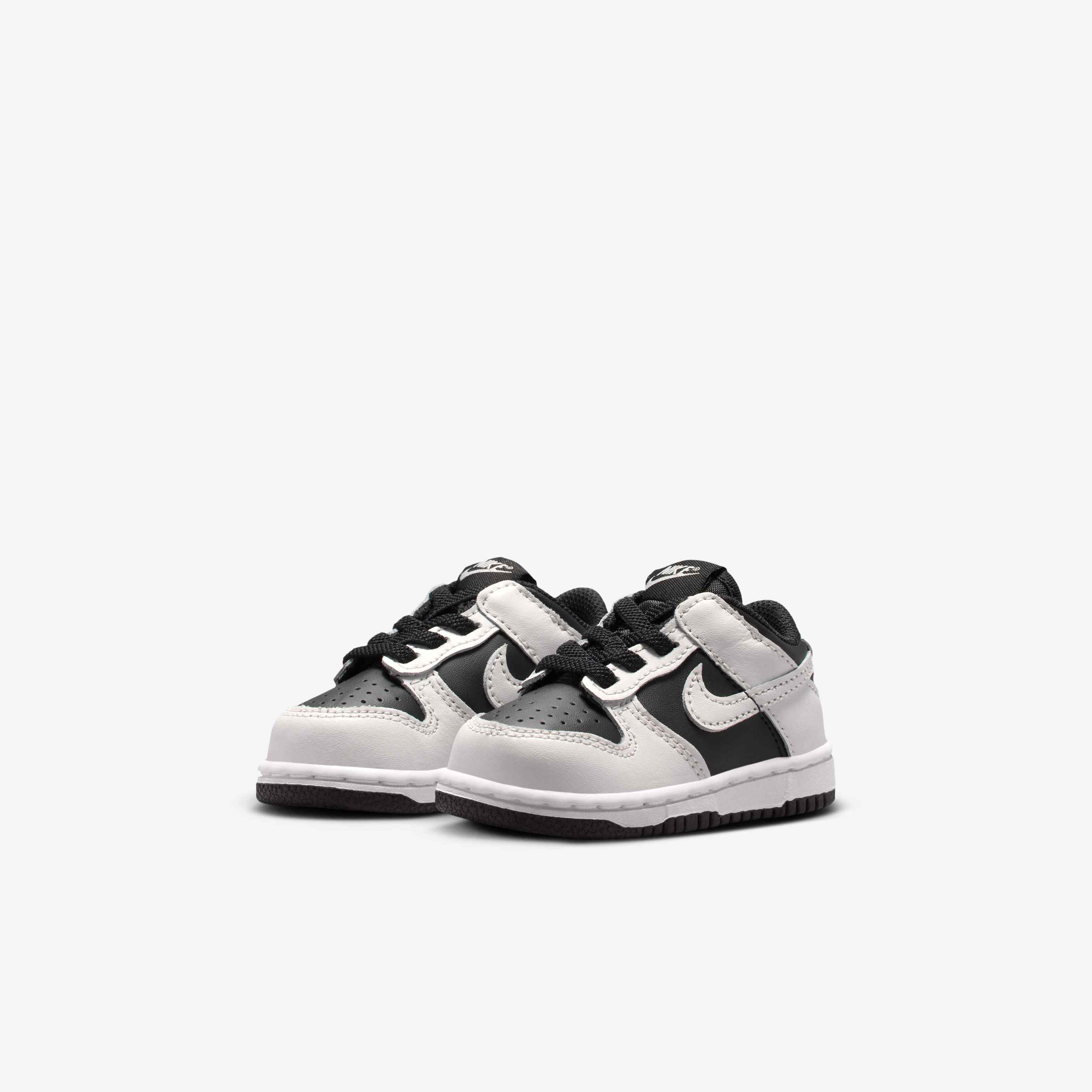 Nike Dunk Low image number 4