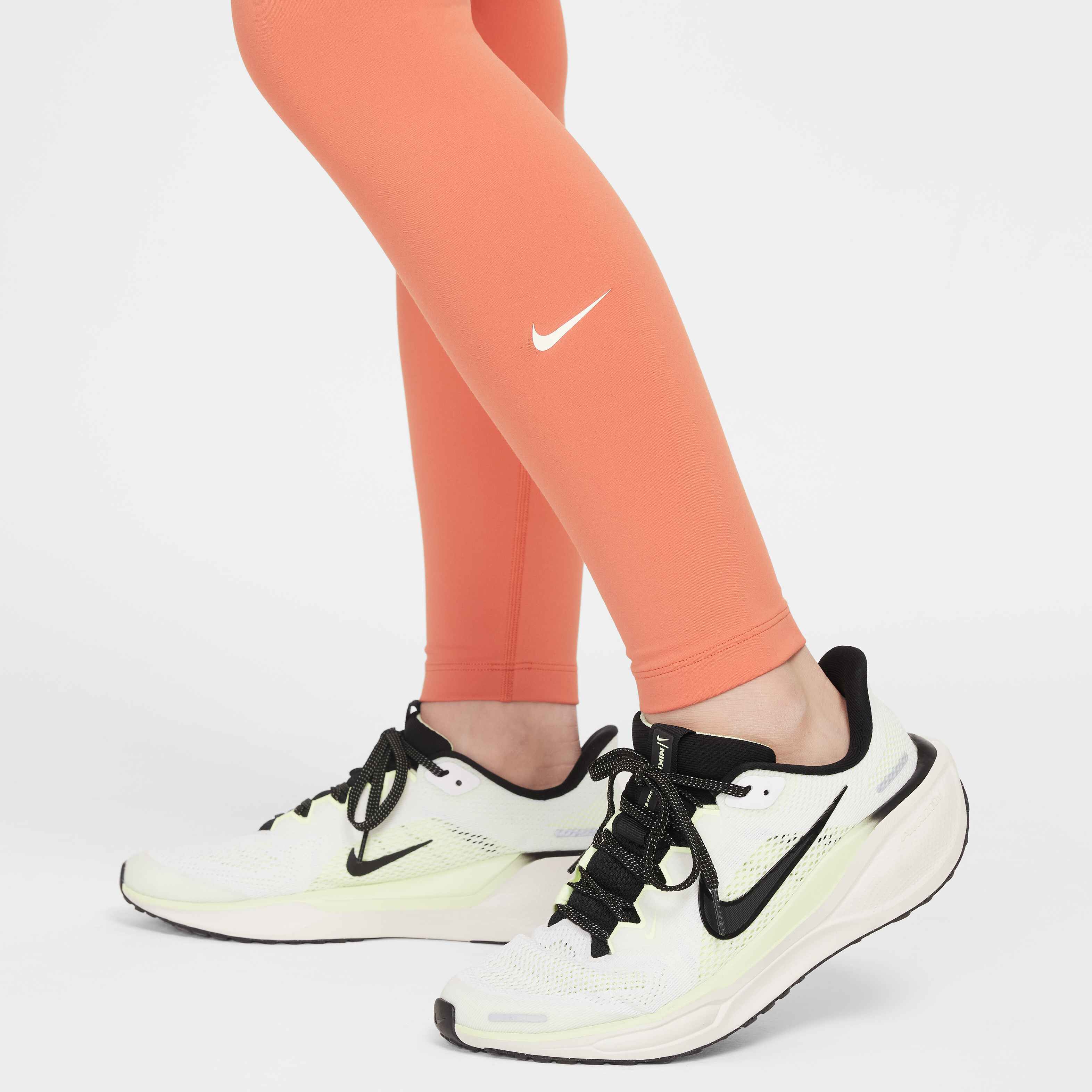 Nike One image number 4